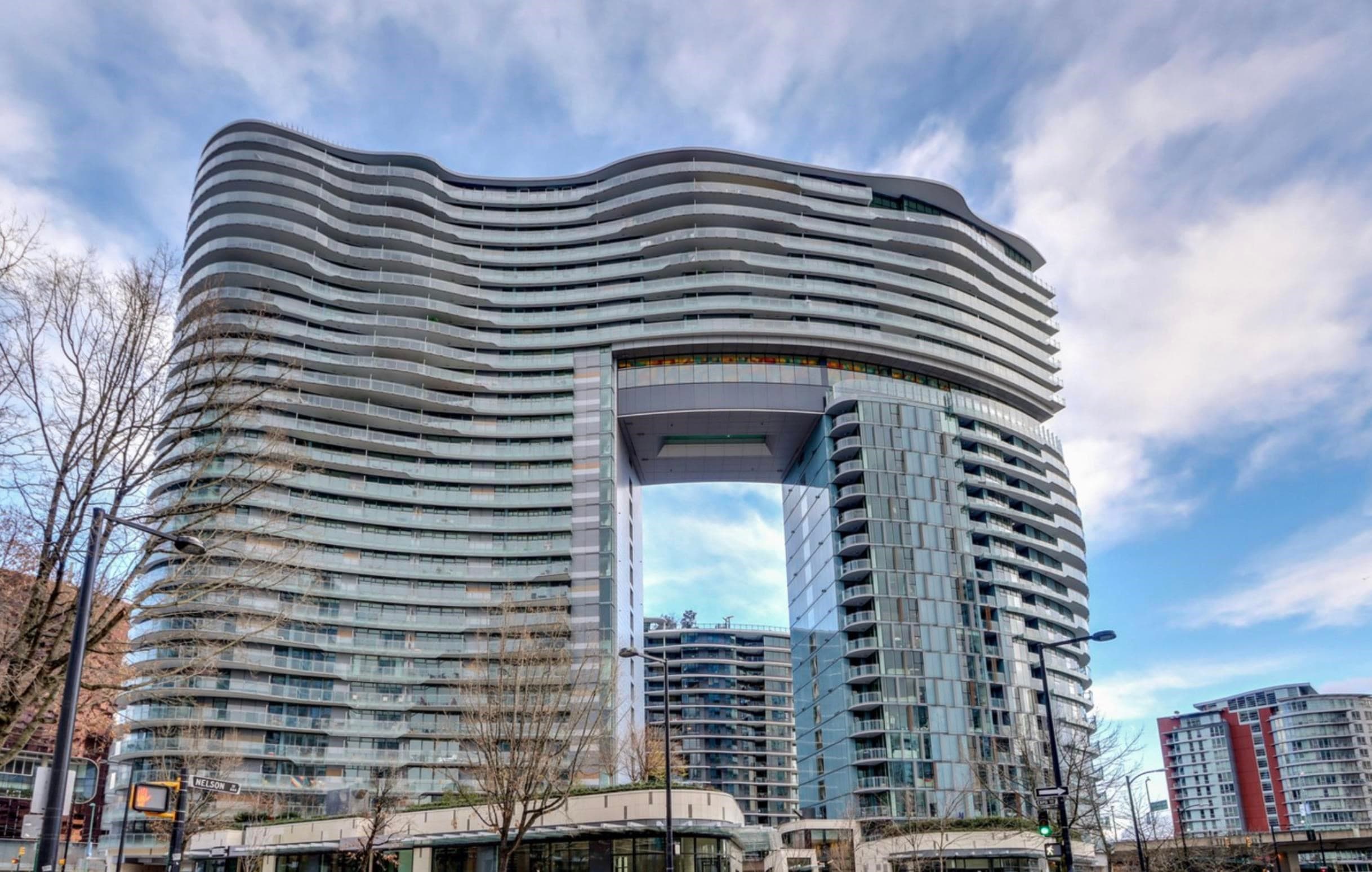 2110 - 89 Nelson Street, Vancouver