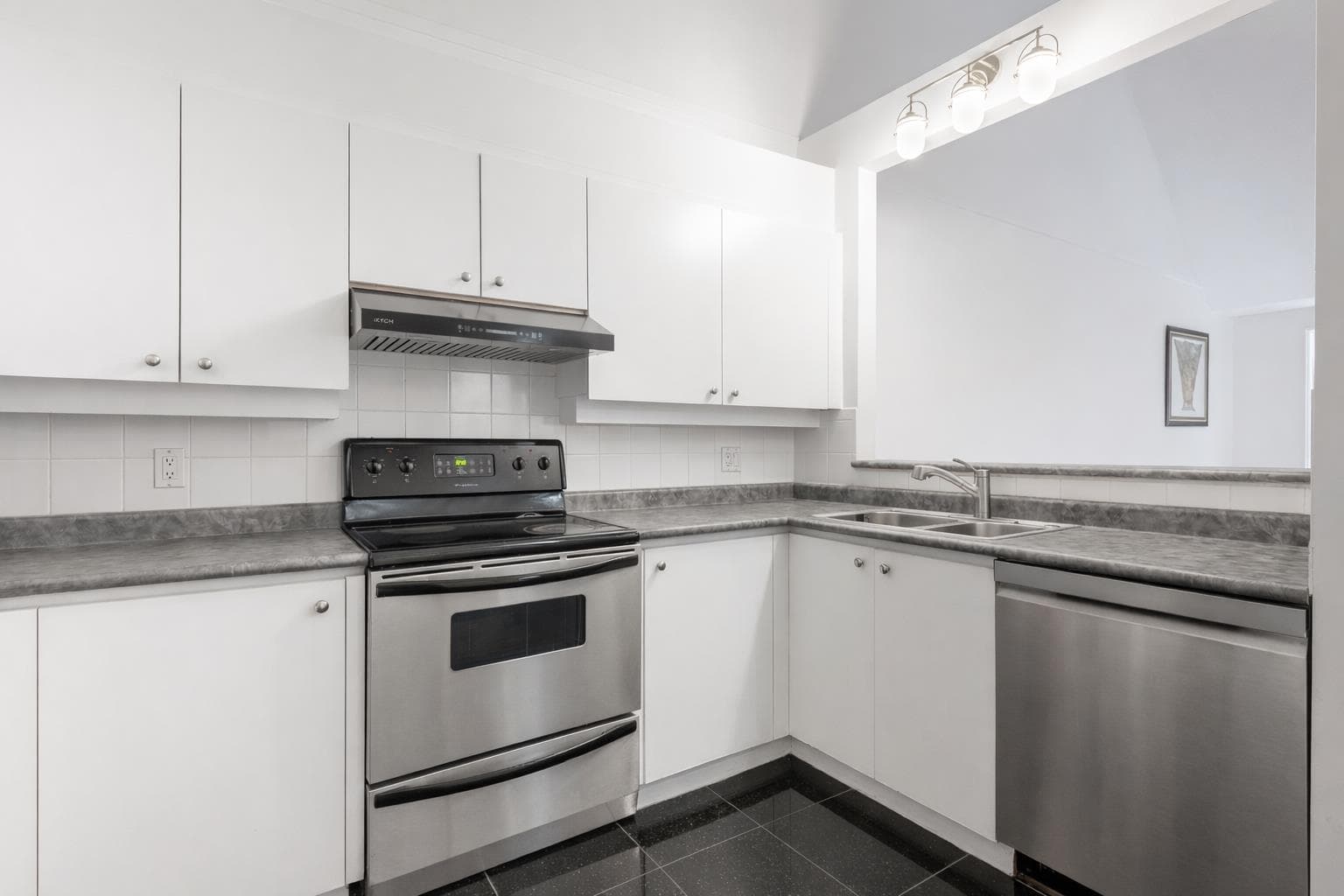 317 - 7800 St. Albans Road, Richmond, V6Y 3Y5 — photo 5