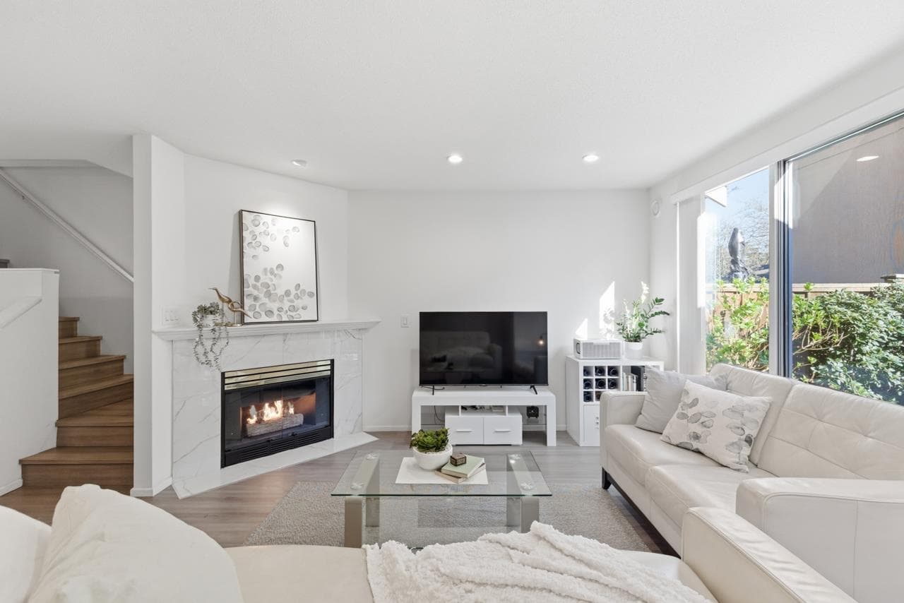 20 - 3428 Adanac Street, Vancouver