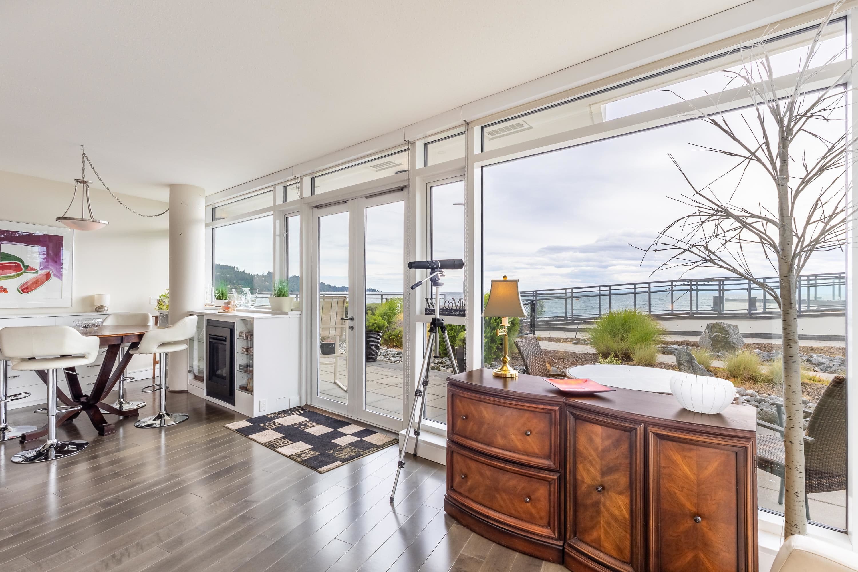 200 - 5665 Teredo Street, Sechelt, V7Z 0J2 — photo 2
