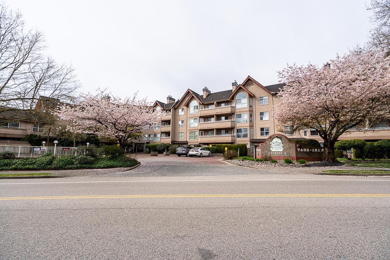 312 - 7435 121a Street, Surrey