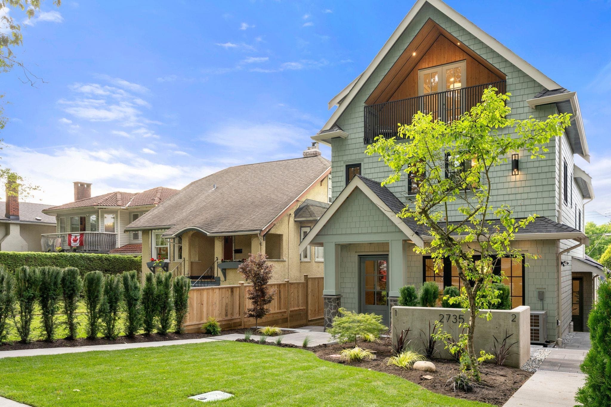 2 - 2735 Eton Street, Vancouver