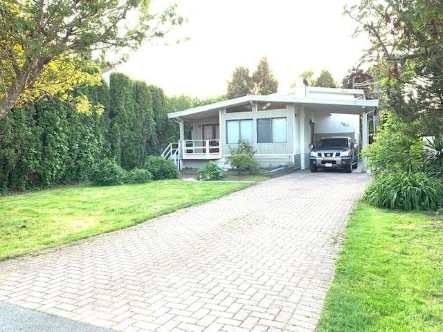 A - 5217 Central Avenue, Ladner, V4K 2H1 — photo 2