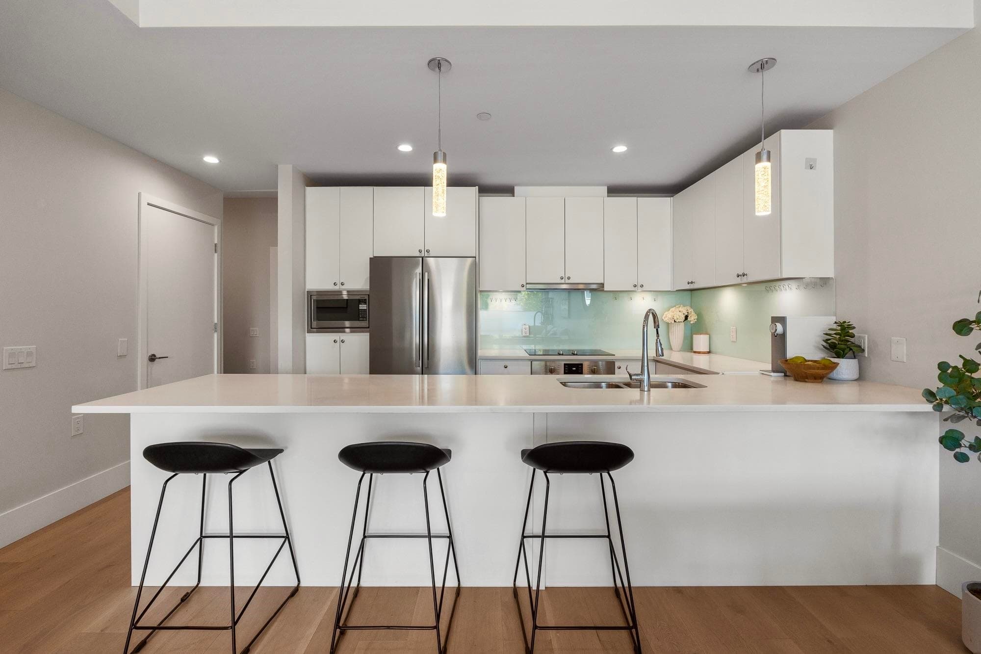 206 - 1591 Bowser Avenue, North Vancouver