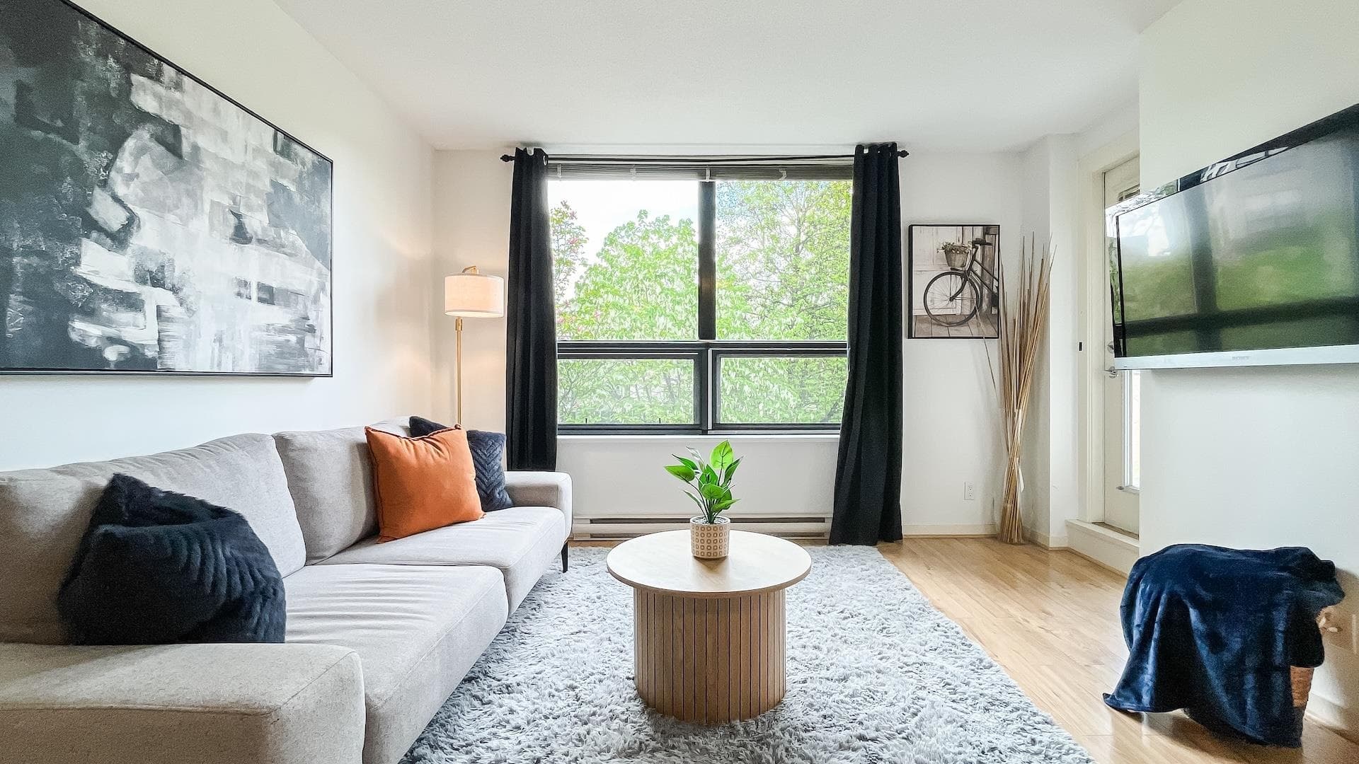 305 - 3638 Vanness Avenue, Vancouver