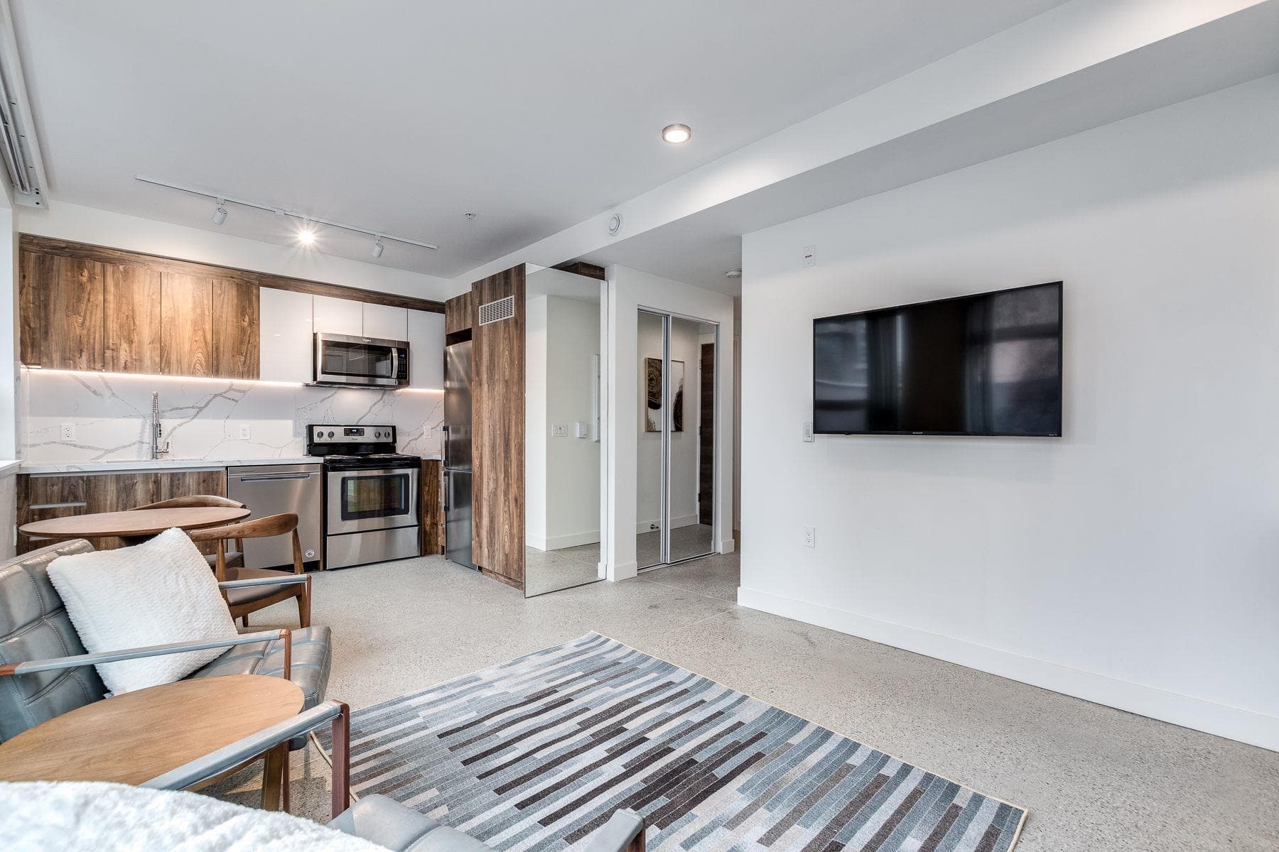 001 - 1170 Barclay Street, Vancouver