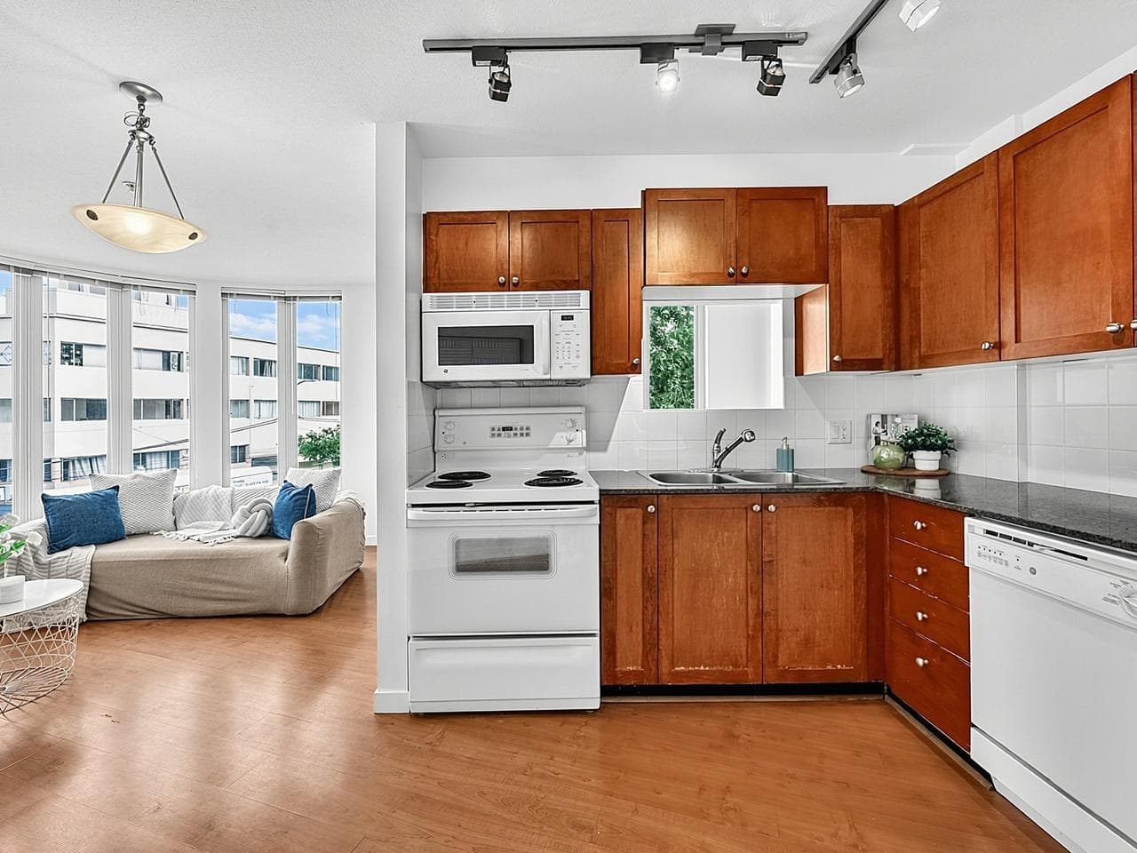 309 - 3089 Oak Street, Vancouver