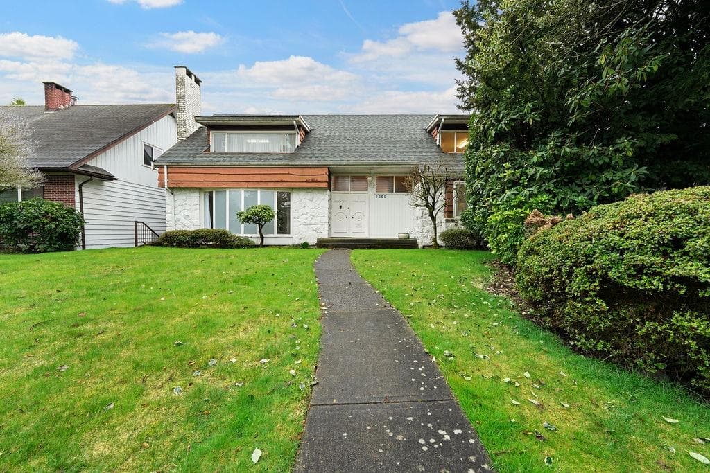 1042 W 48th Avenue, Vancouver