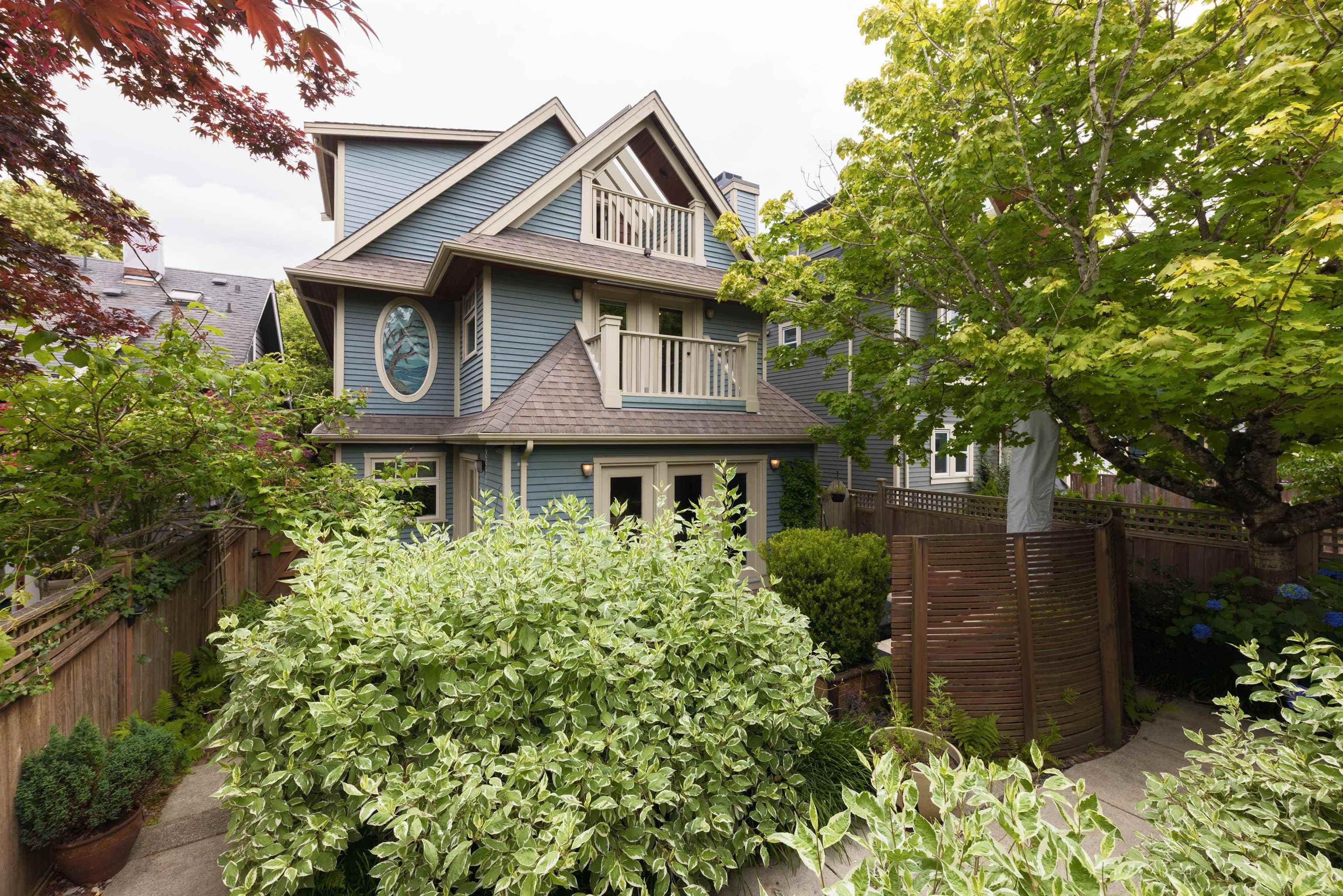 850 E 10th Avenue, Vancouver