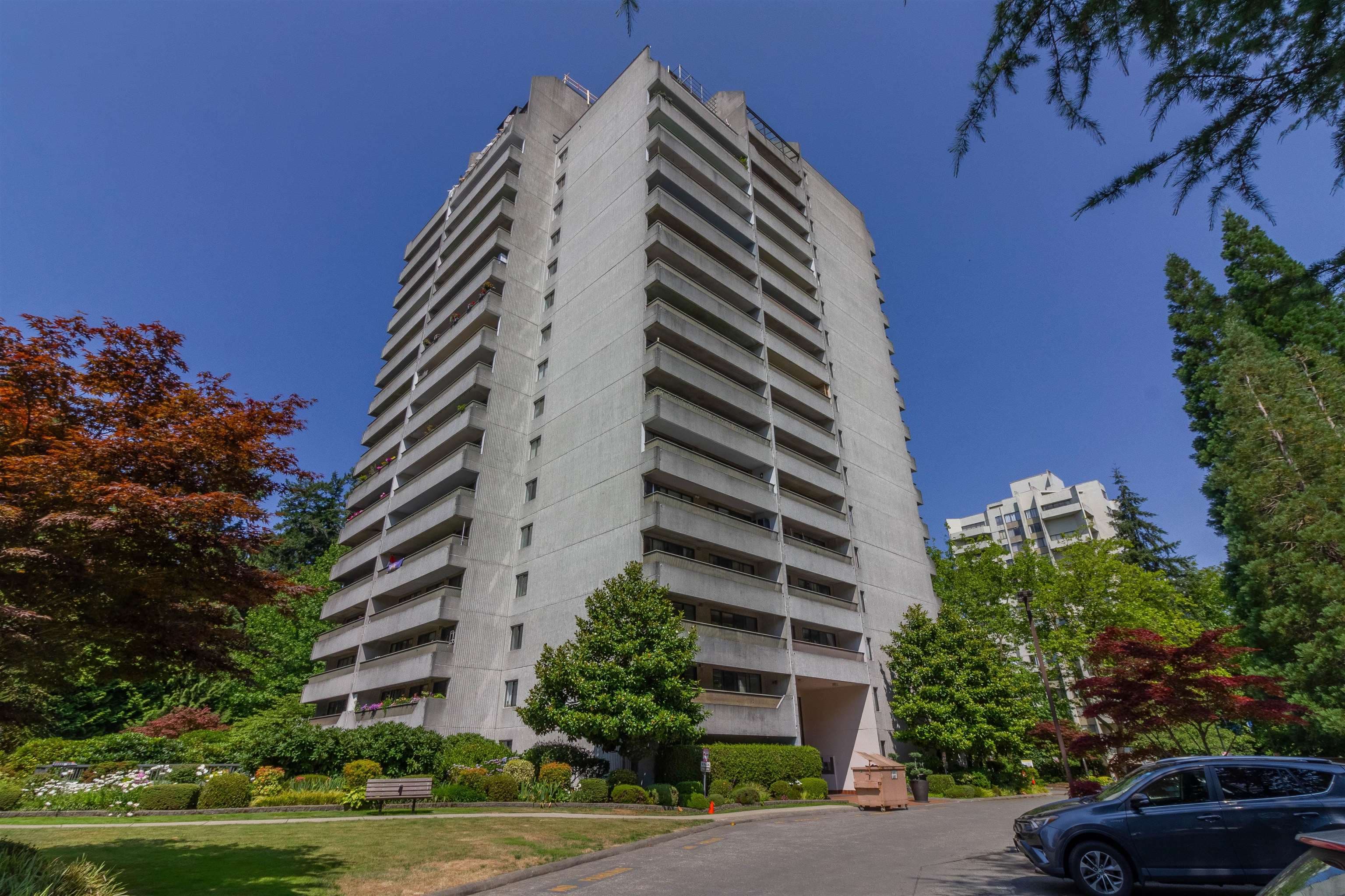 402 - 4134 Maywood Street, Burnaby