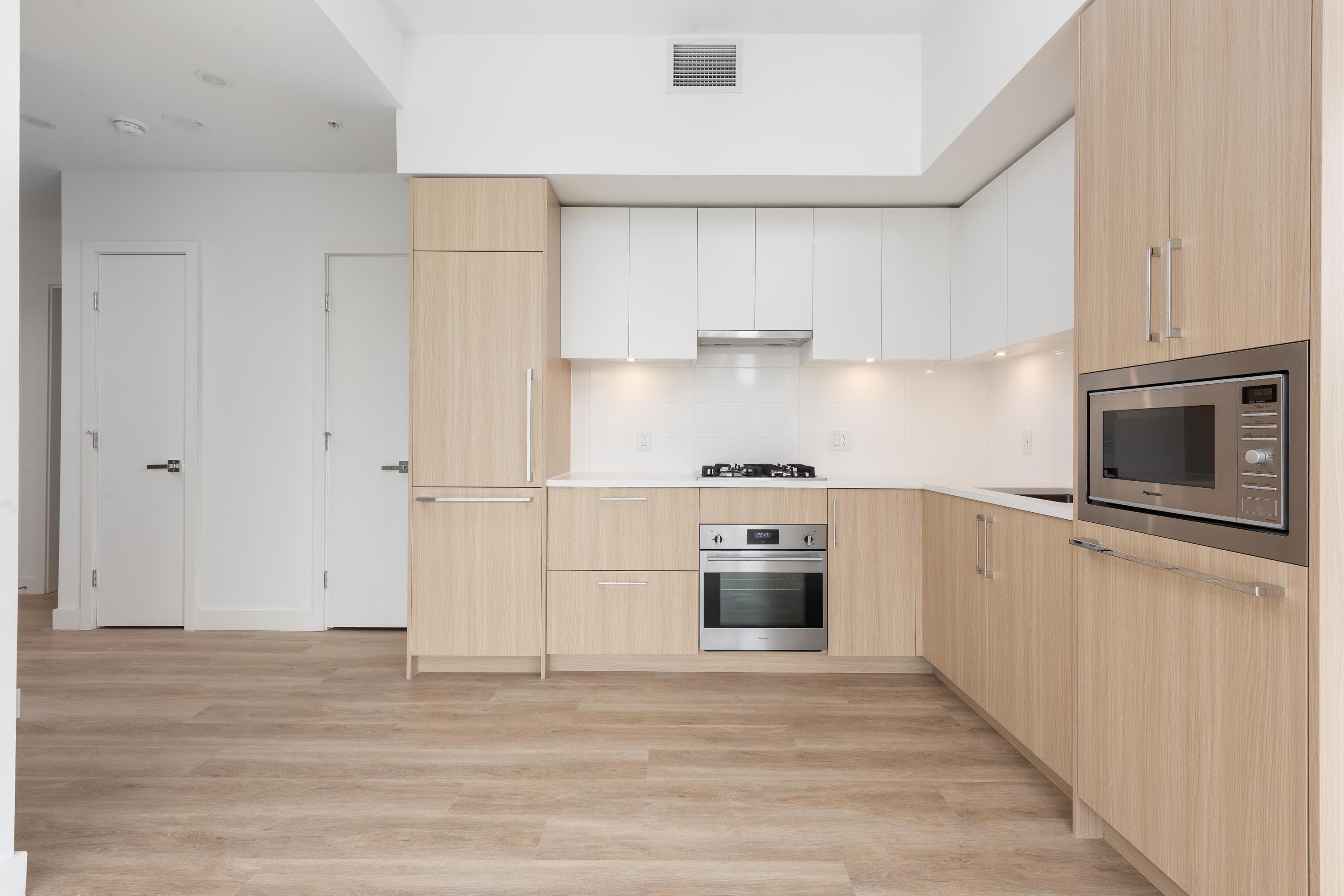 301 - 9675 King George Boulevard, Surrey