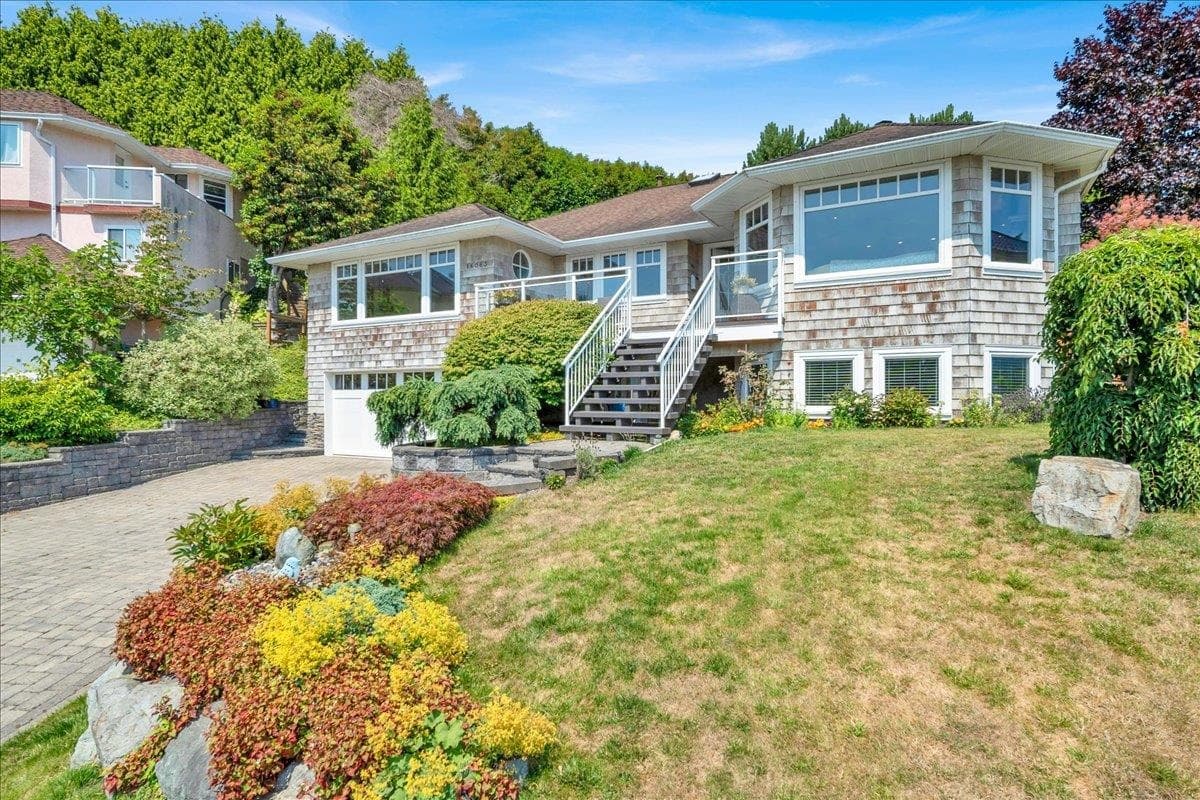 16063 8 Avenue, Surrey, V4A 1A1 — photo 3