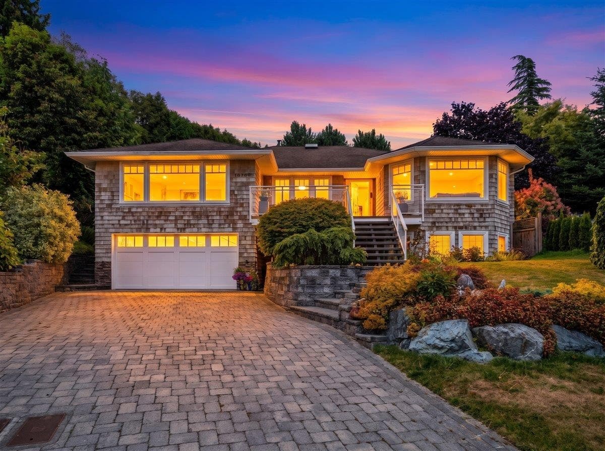 16063 8 Avenue, Surrey, V4A 1A1 — photo 1