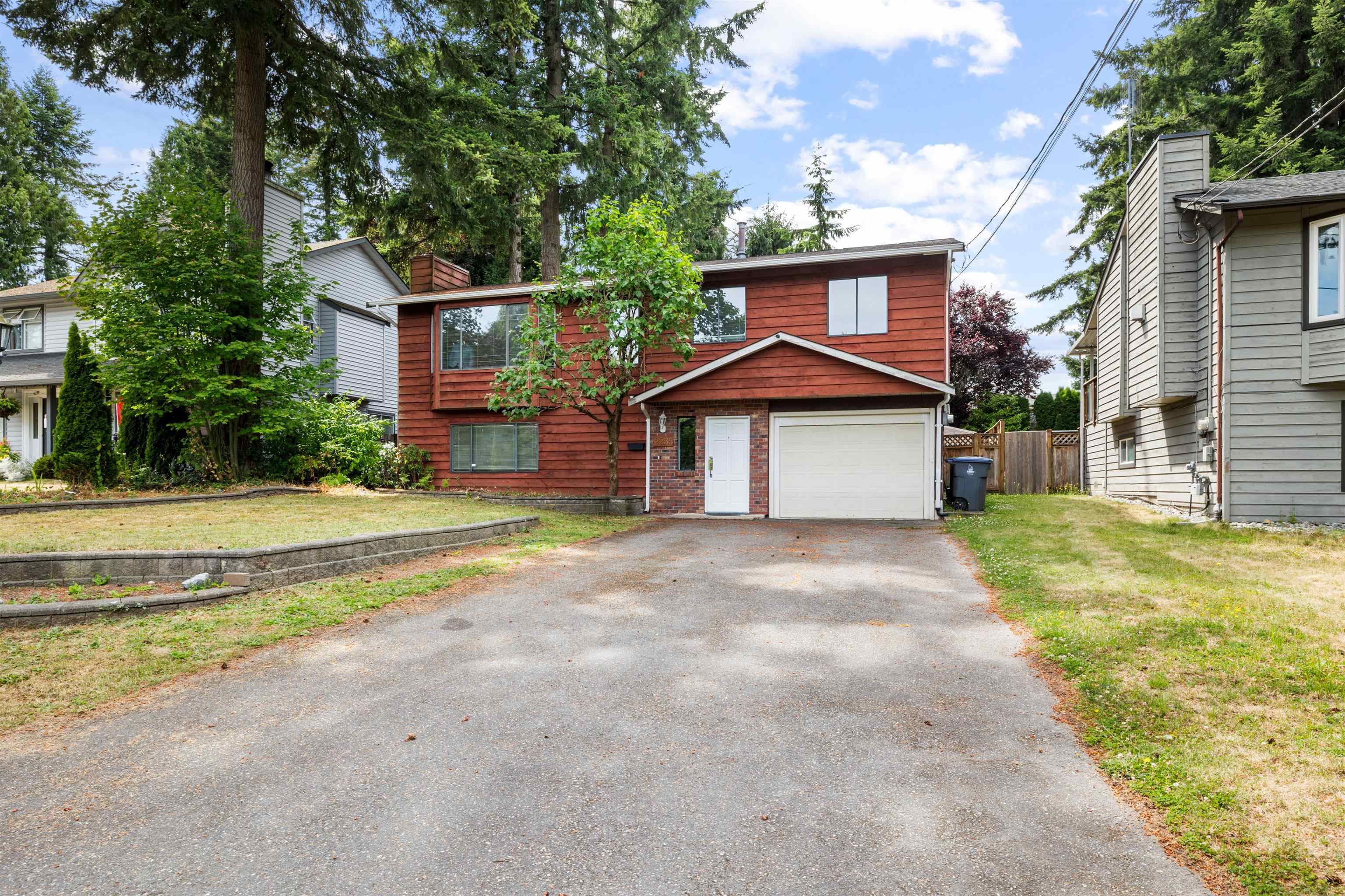 2235 152a Street, Surrey, V4A 4P9 — photo 1