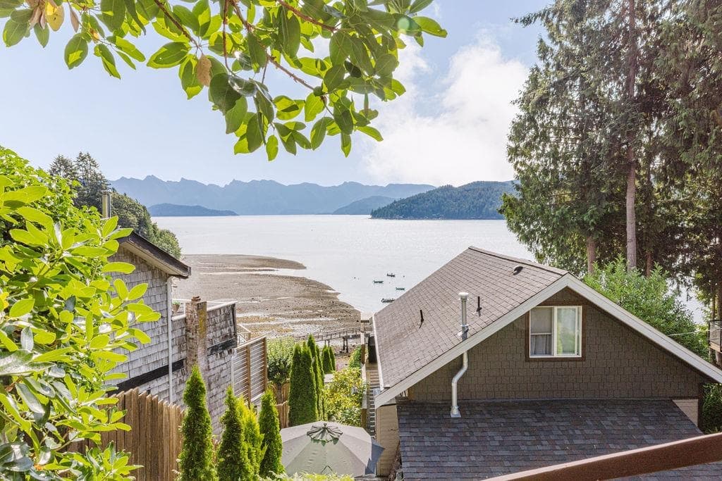 790 Marine Drive, Gibsons