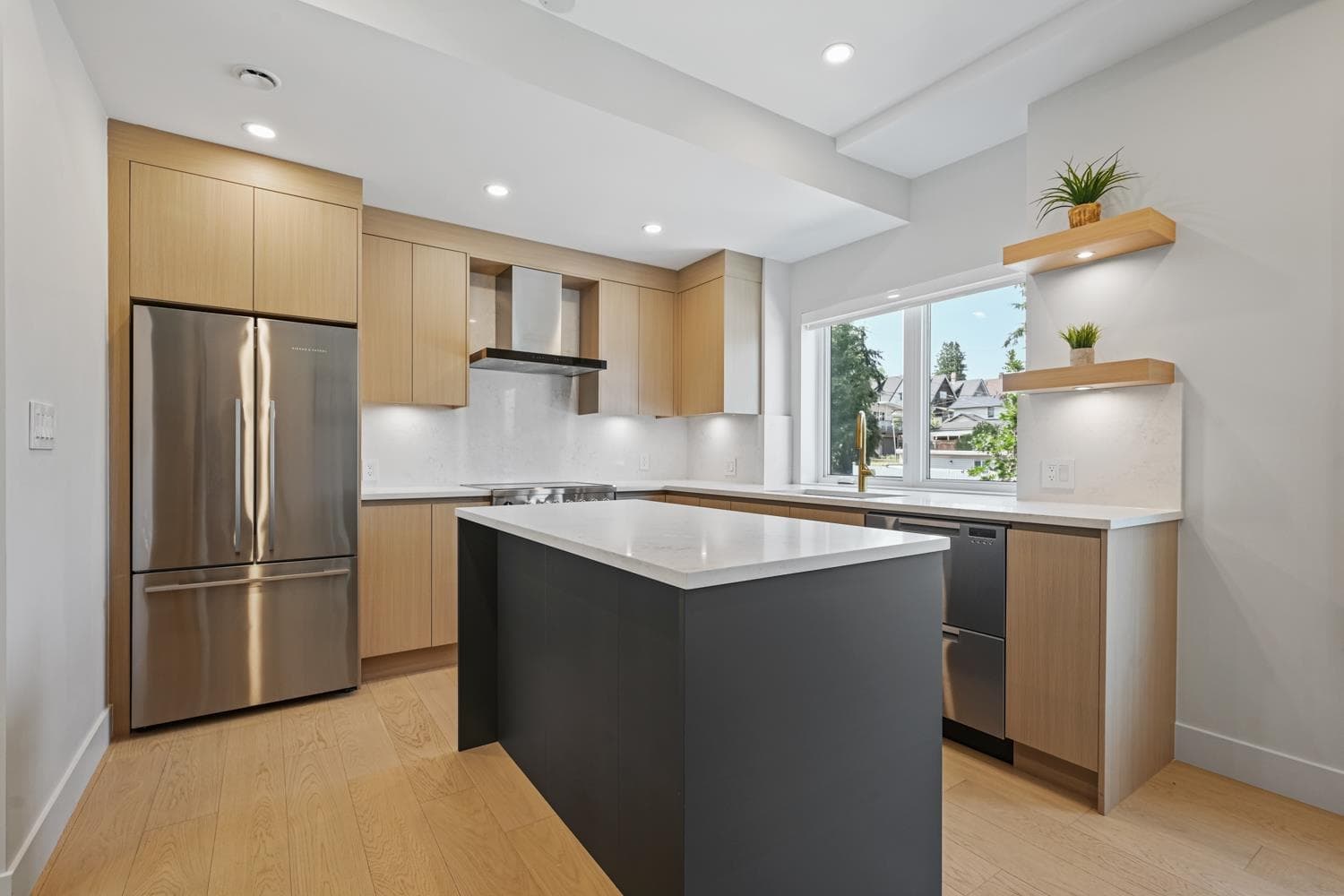 3410 Knight Street, Vancouver