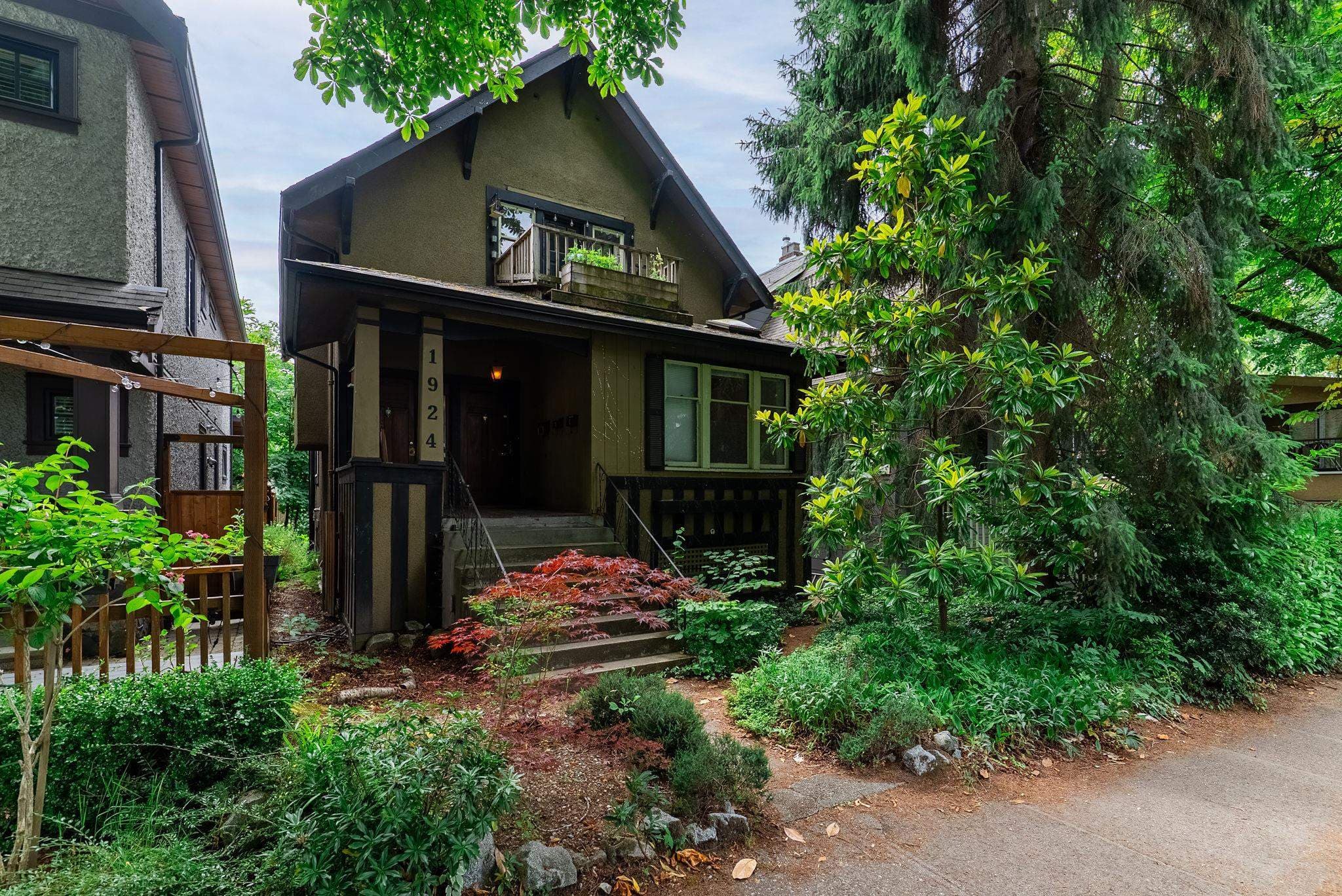 1924 Kitchener Street, Vancouver