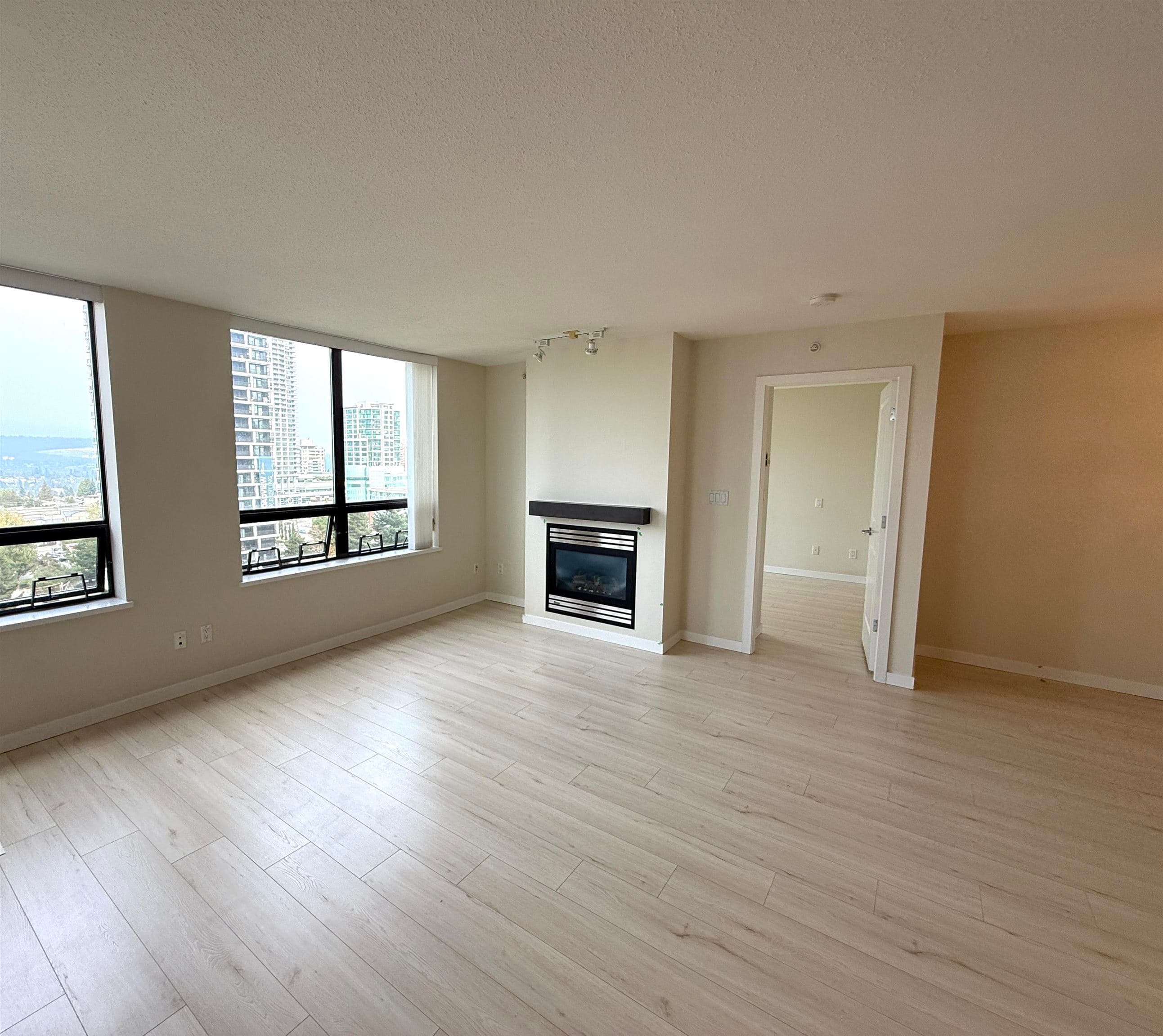 14XX - 4333 Central Boulevard, Burnaby, V5H 4X2 — photo 5