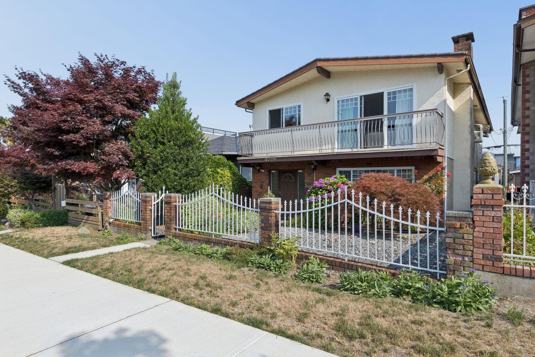4729 Frances Street, Burnaby, V5C 2S1 — photo 2