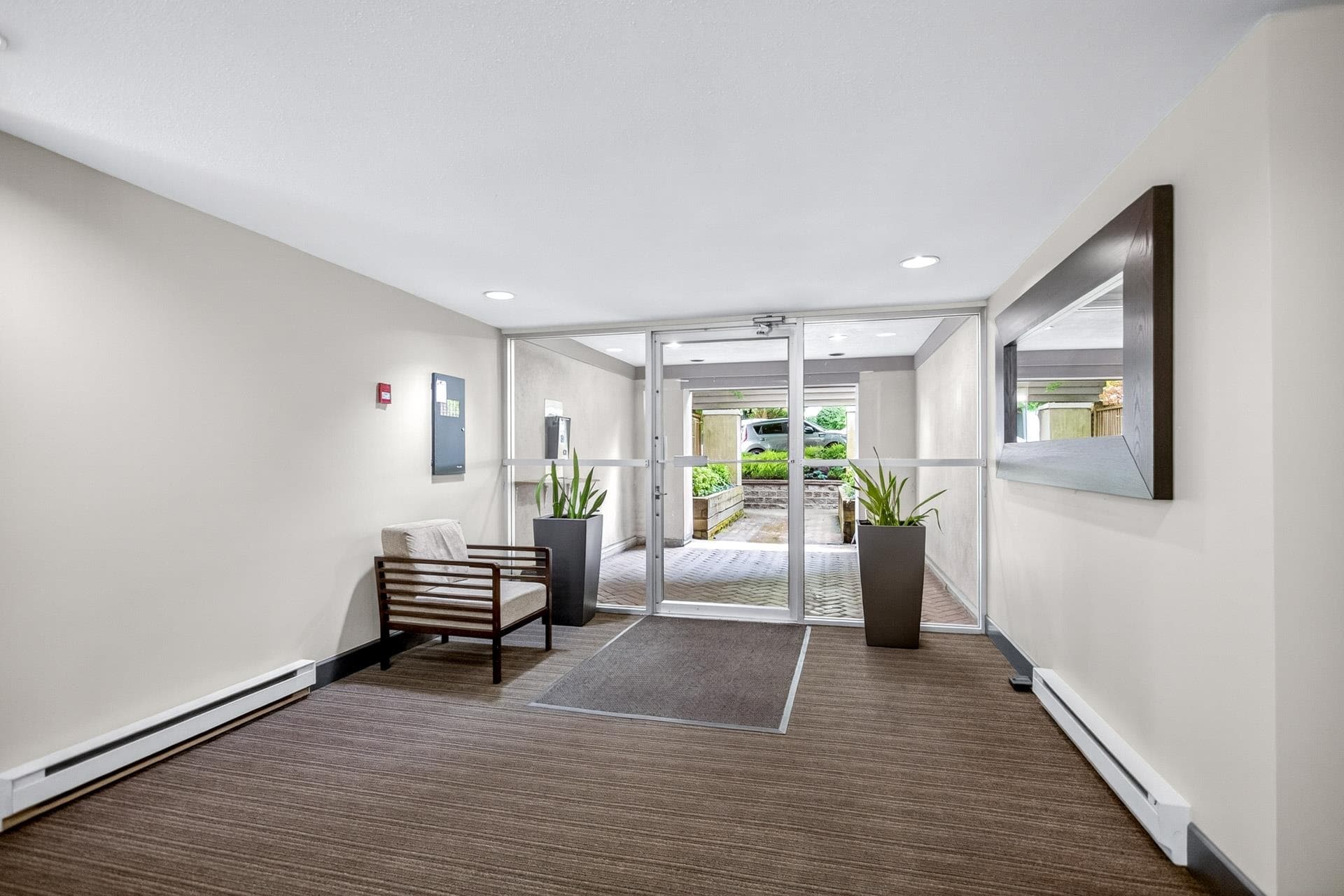 202 - 2057 W 3rd Avenue, Vancouver, V6J 1L4 — photo 5