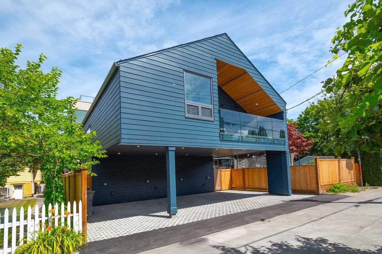 3122 W 11th Avenue, Vancouver, V6K 2M7 — photo 1