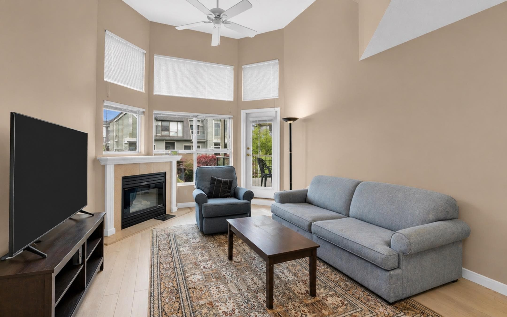 303 - 70 Richmond Street, New Westminster