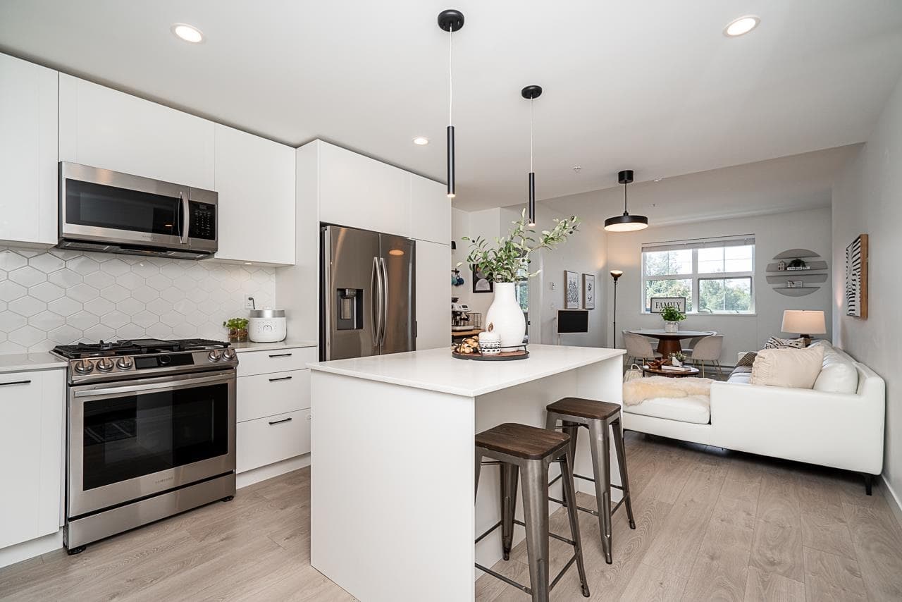 208 - 20019 83a Avenue, Langley