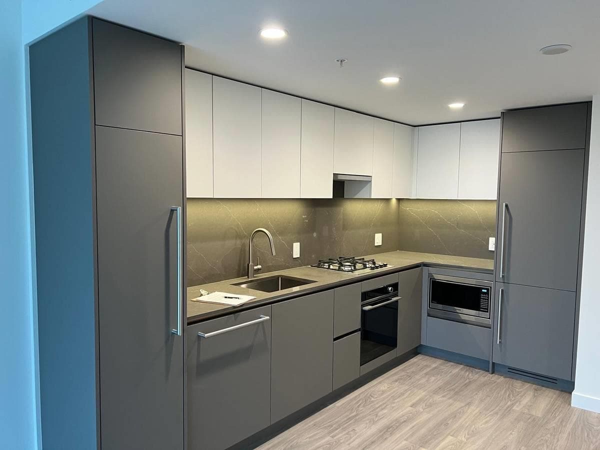 17XX - 2135 Springer Avenue, Burnaby, V5B 2Z6 — photo 2