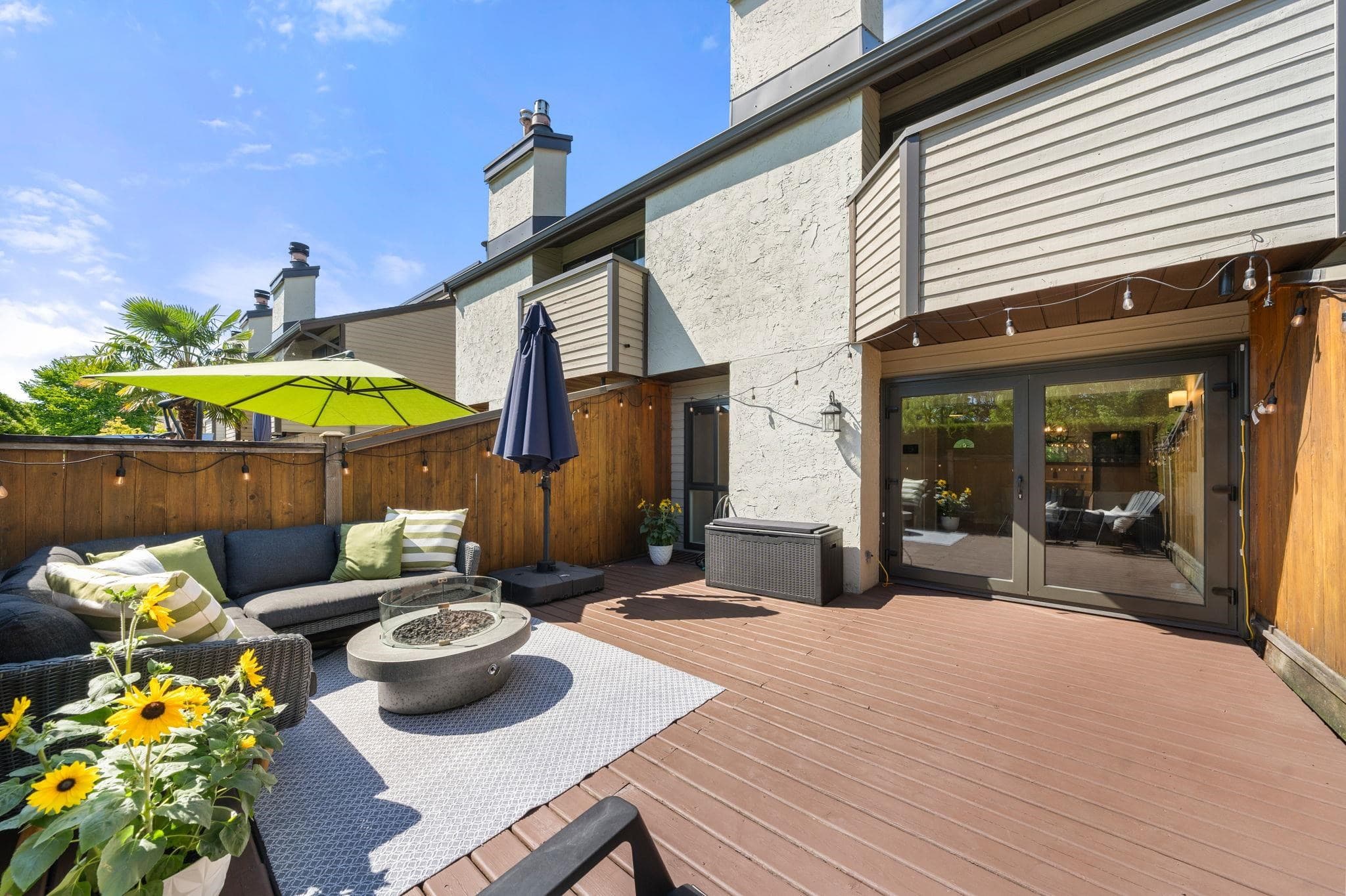 18 - 220 E 11th Street, North Vancouver