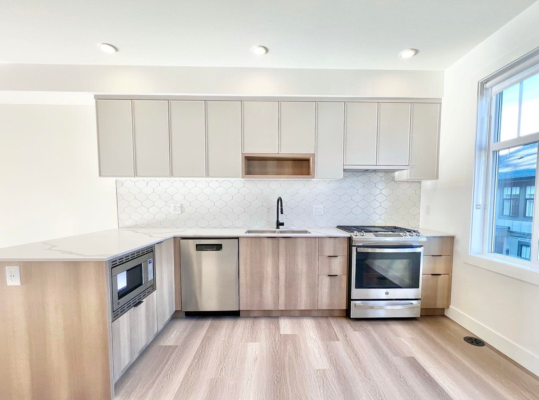 89 - 2350 165 Street, Surrey, V3Z 1J9 — photo 2