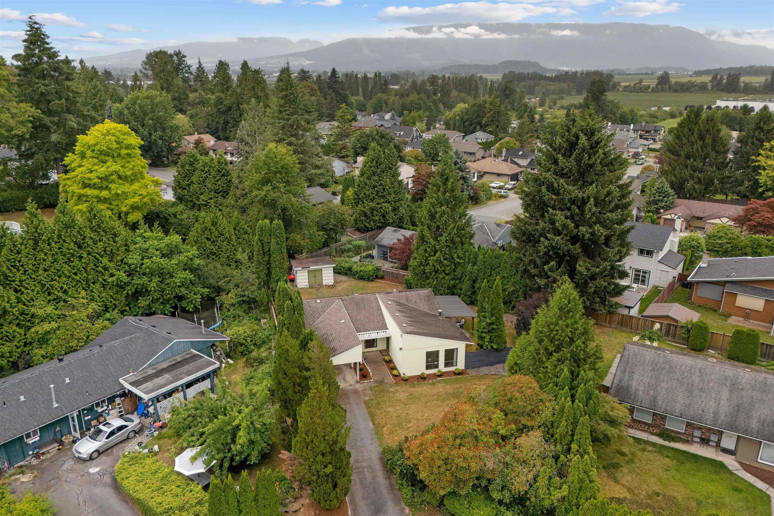 21513 Spring Avenue, Maple Ridge, V4R 2K8 — photo 2