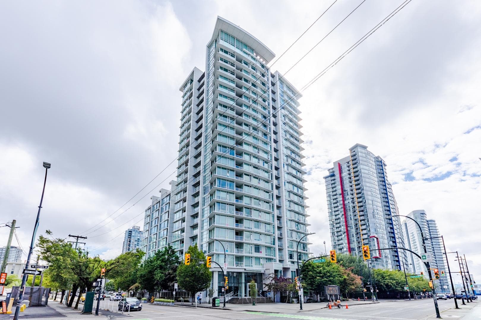 1209 - 161 W Georgia Street, Vancouver