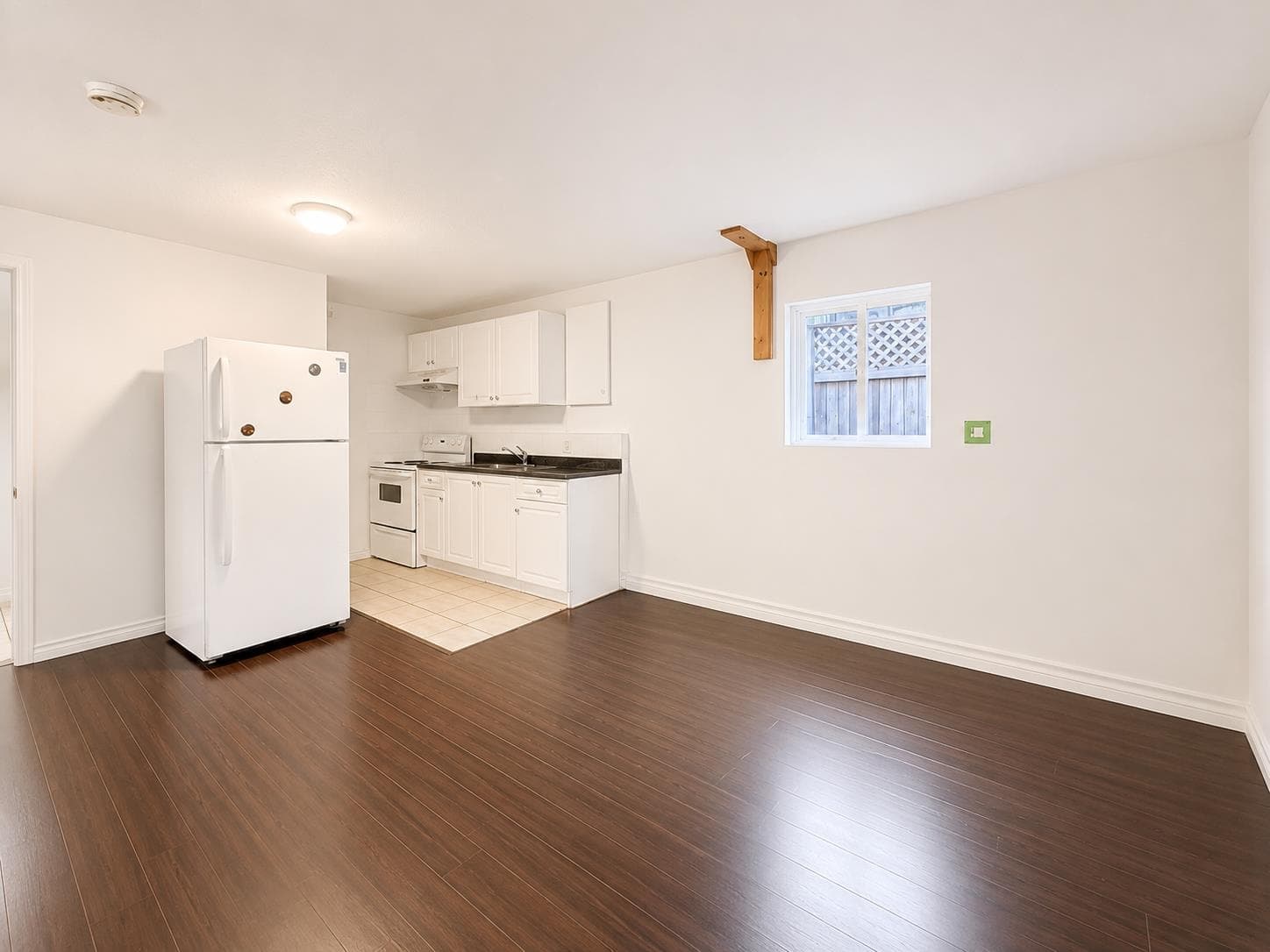 2br - 5838 Kerr Street, Vancouver, V5R 4C1 — photo 3