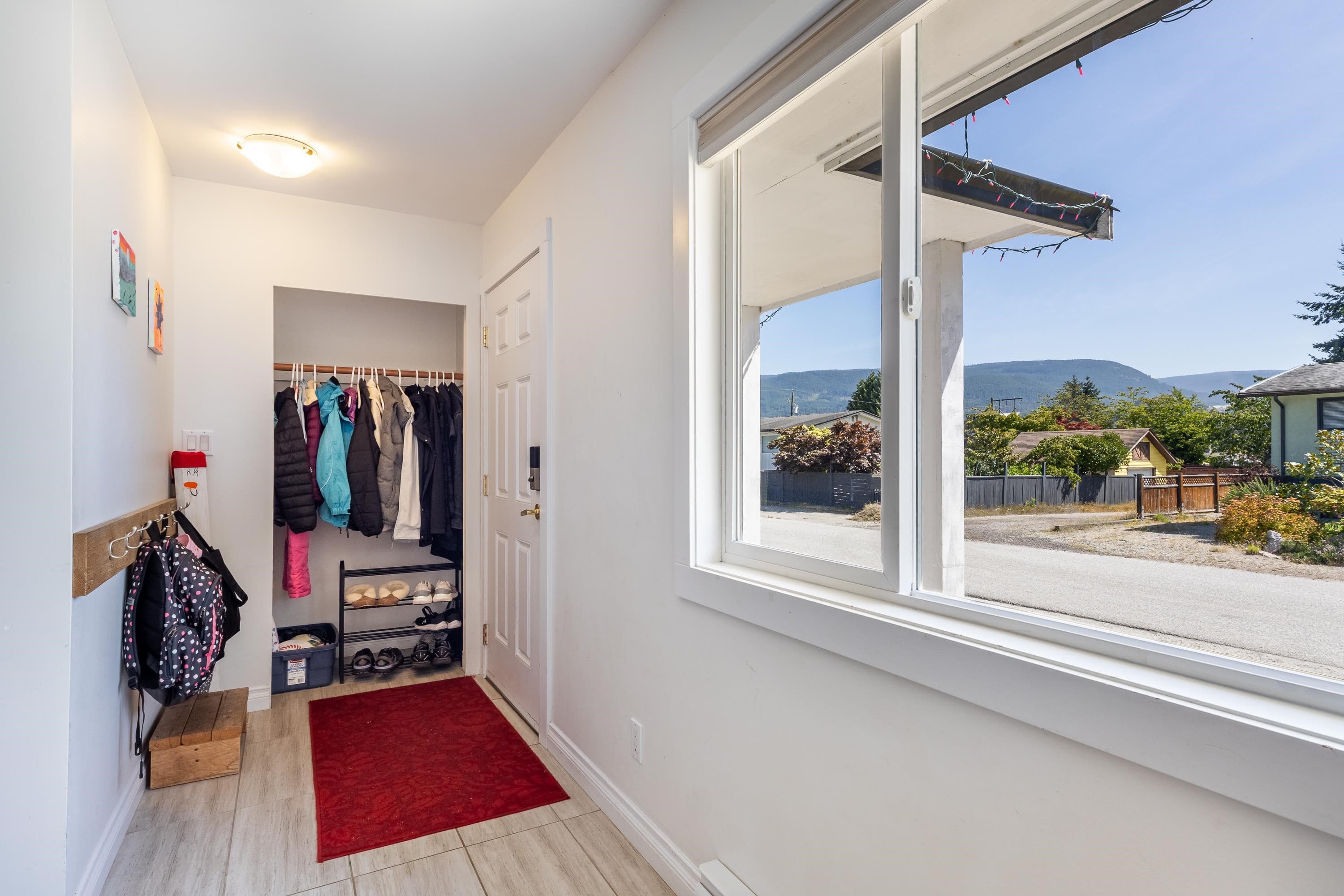 5605 Ocean Avenue, Sechelt, V0N 3A0 — photo 3