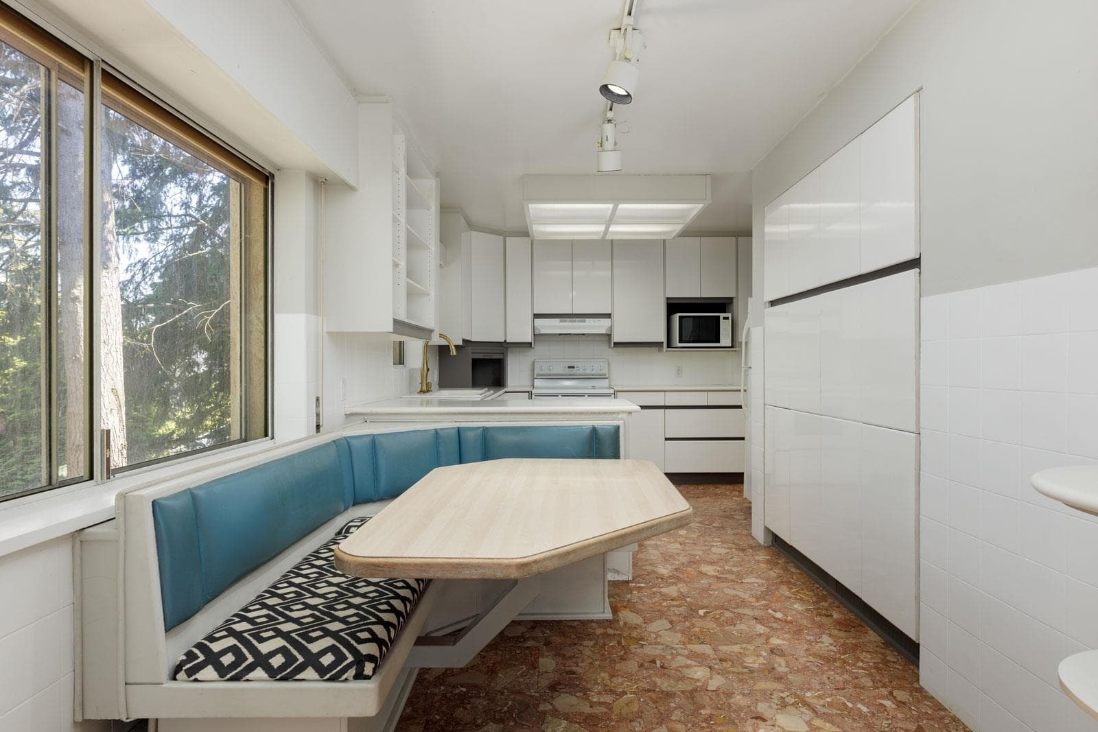6791 Griffiths Avenue, Burnaby, V5E 2X4 — photo 3