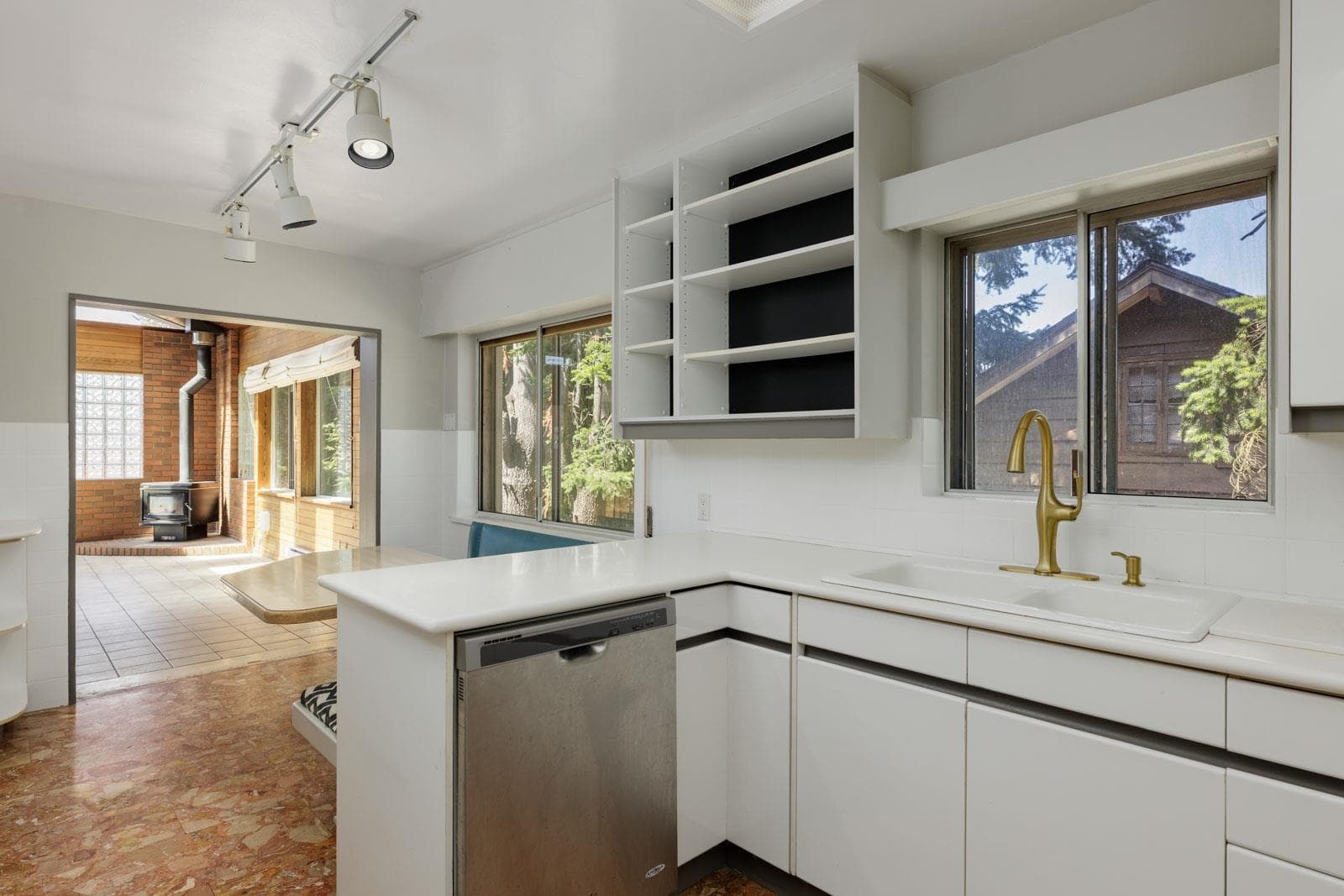 6791 Griffiths Avenue, Burnaby, V5E 2X4 — photo 4