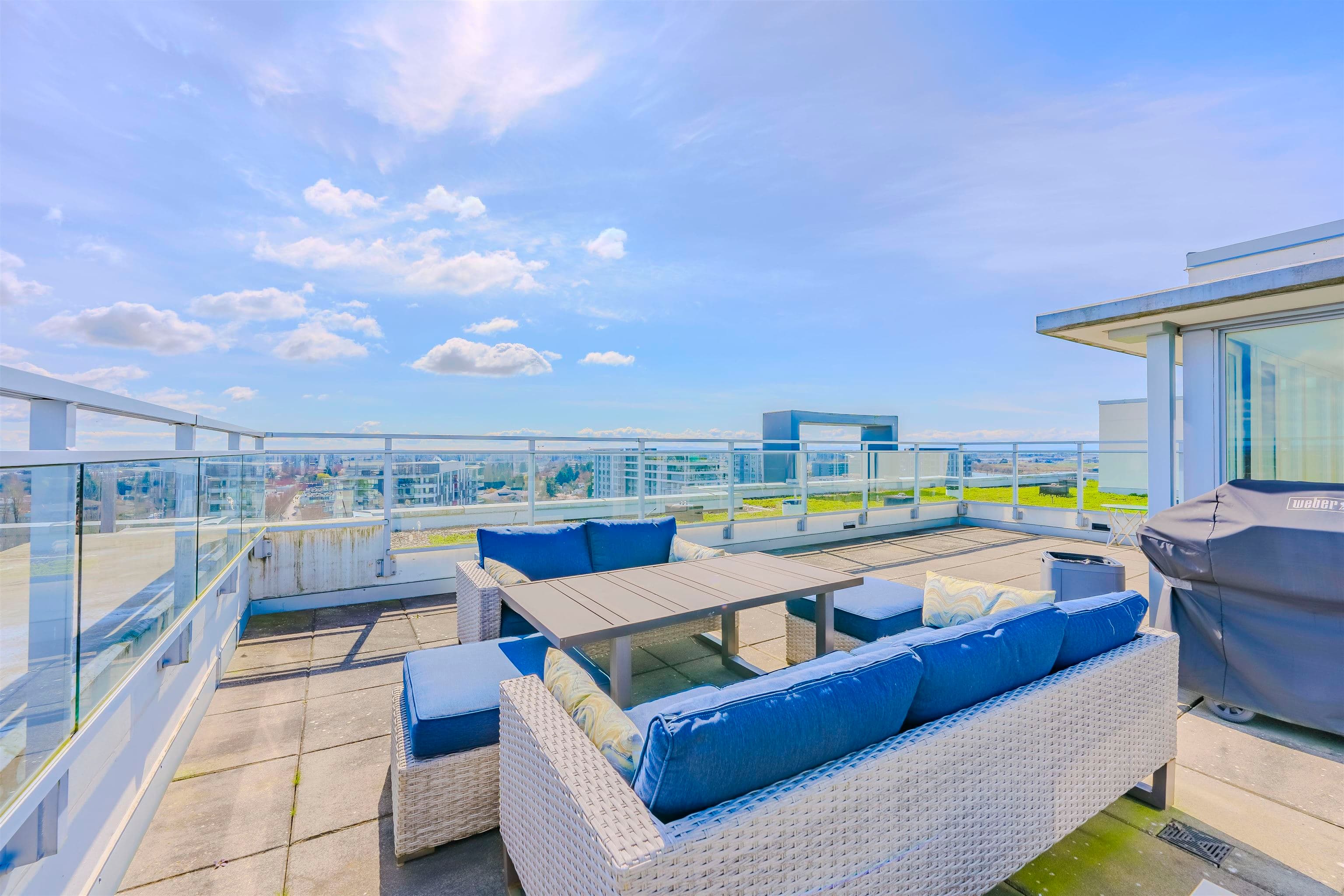 1705 - 8677 Capstan Way, Richmond