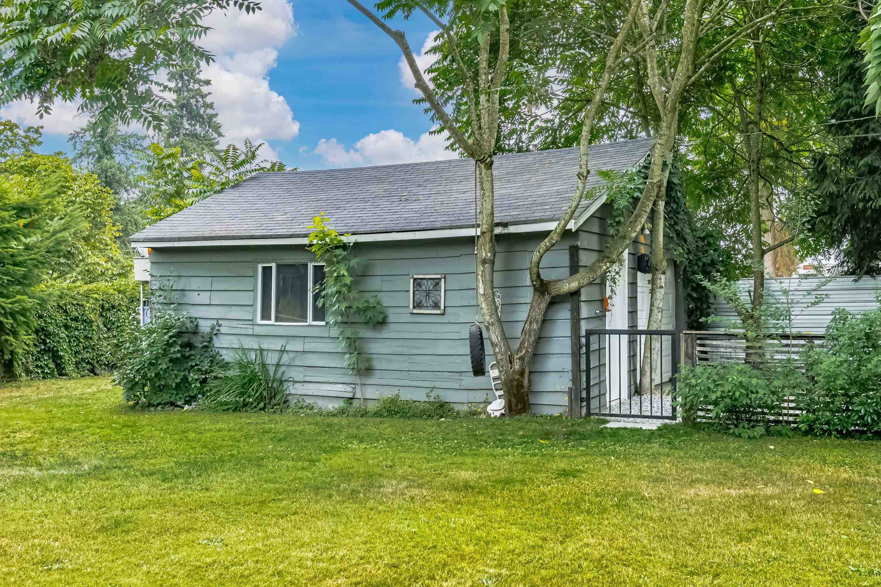 14073 Antrim Road, Surrey, V3R 5H8 — photo 4