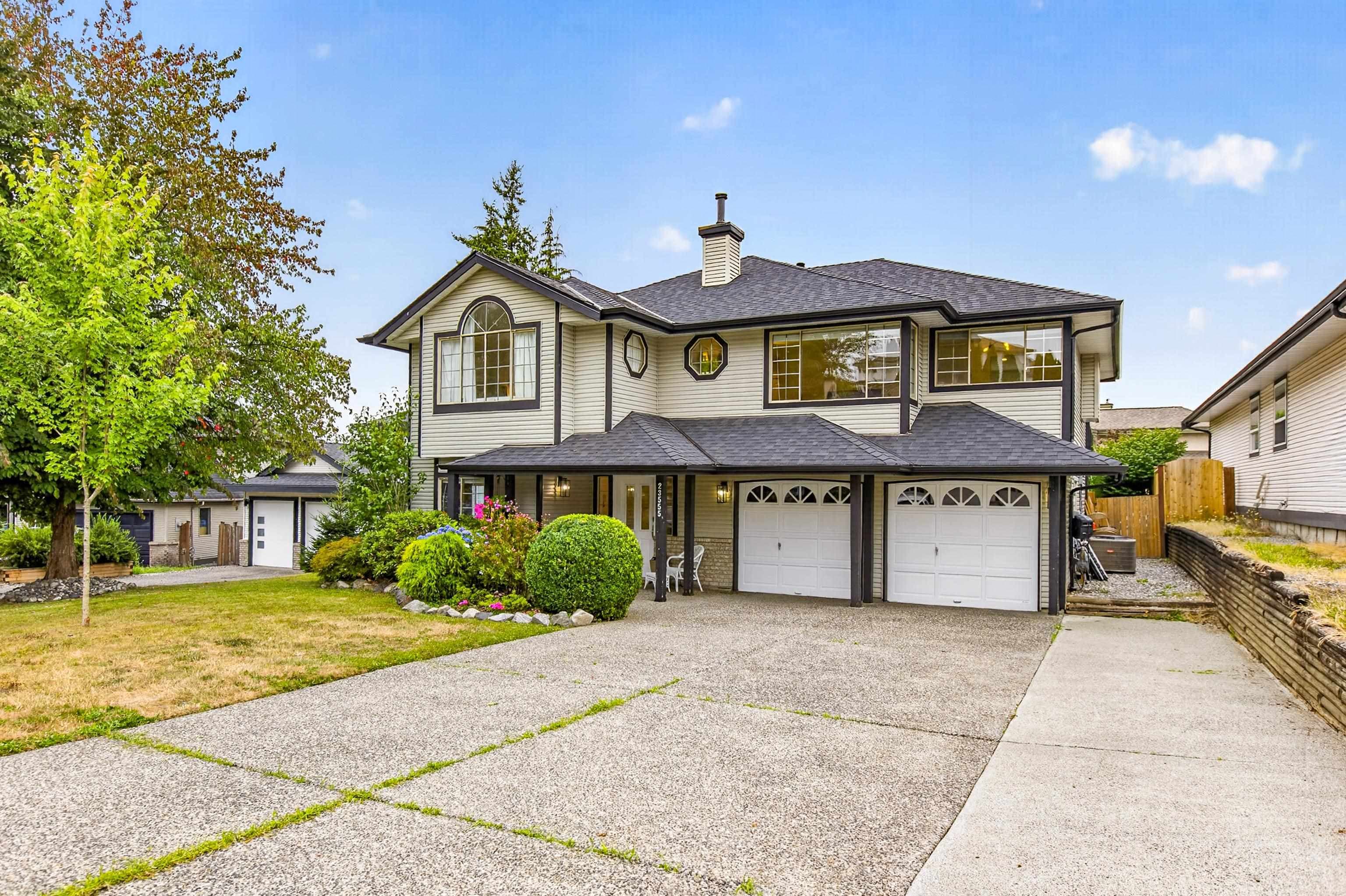 23555 108 Avenue, Maple Ridge, V2W 1B1 — photo 2