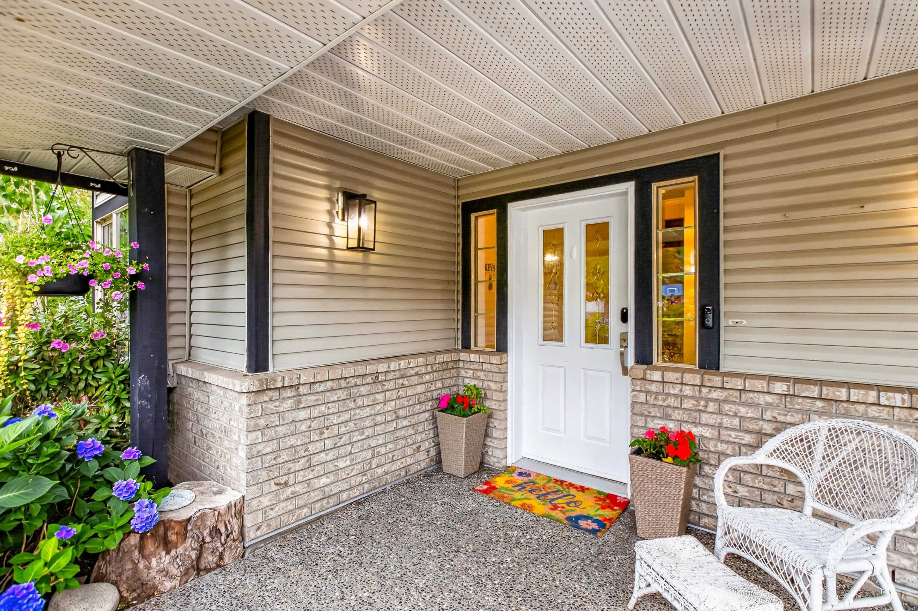 23555 108 Avenue, Maple Ridge, V2W 1B1 — photo 3