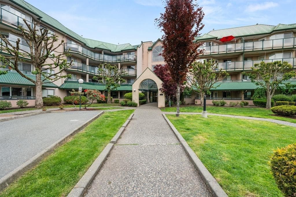208 - 2964 Trethewey Street, Abbotsford