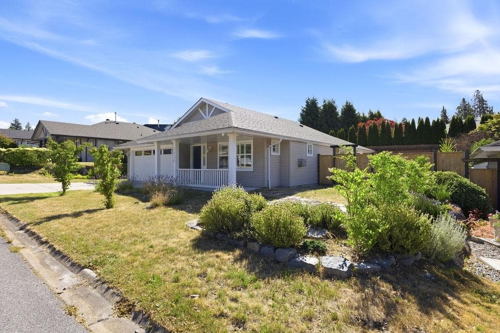 5636 Cascade Crescent, Sechelt, V7Z 0M7 — photo 3
