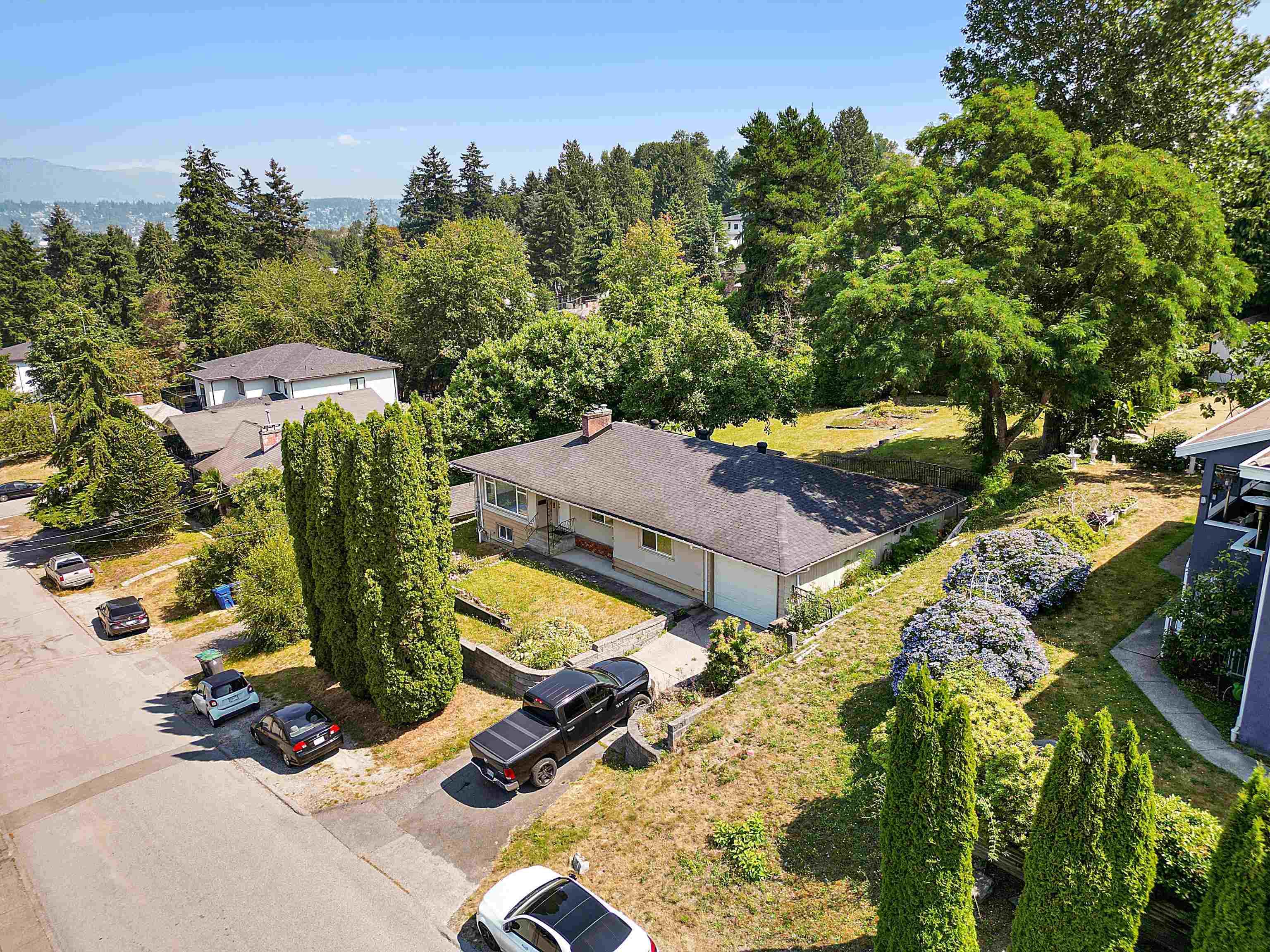 11028 129a Street, Surrey, V3T 3L1 — photo 2