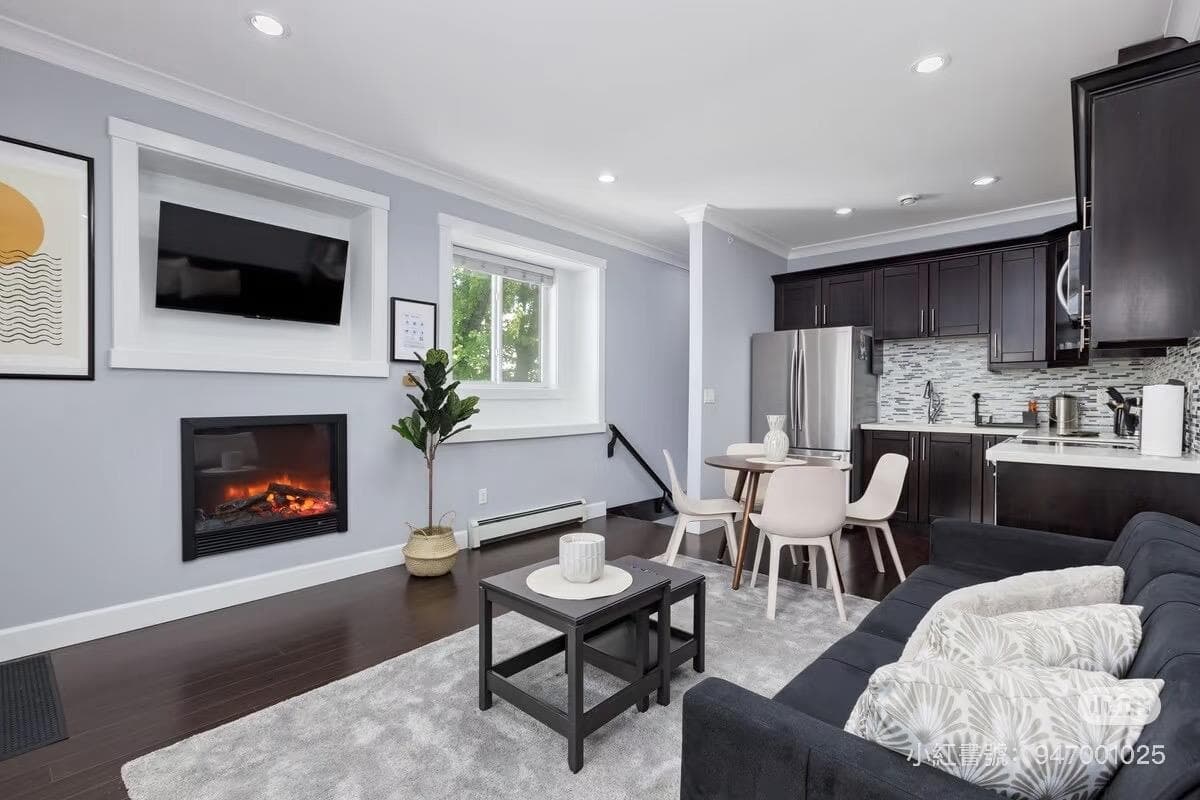 192 E 44th Avenue, Vancouver, V5W 1V6 — photo 2