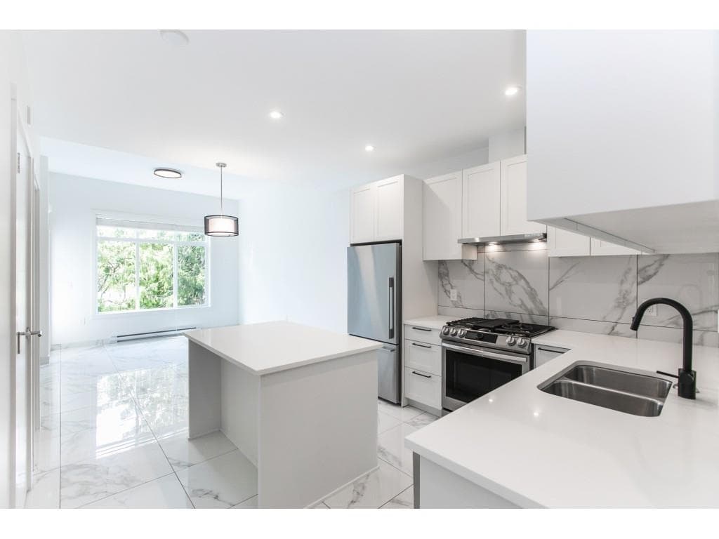 109 - 5415 Brydon Crescent, Langley, V3A 4A3 — photo 1