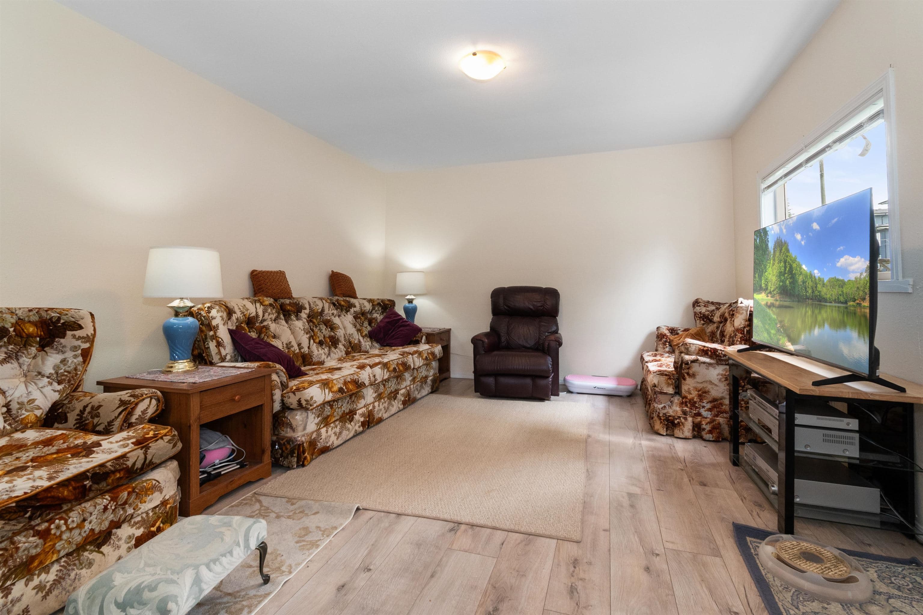 9570 Victor Street, Chilliwack, V2P 5B4 — photo 4