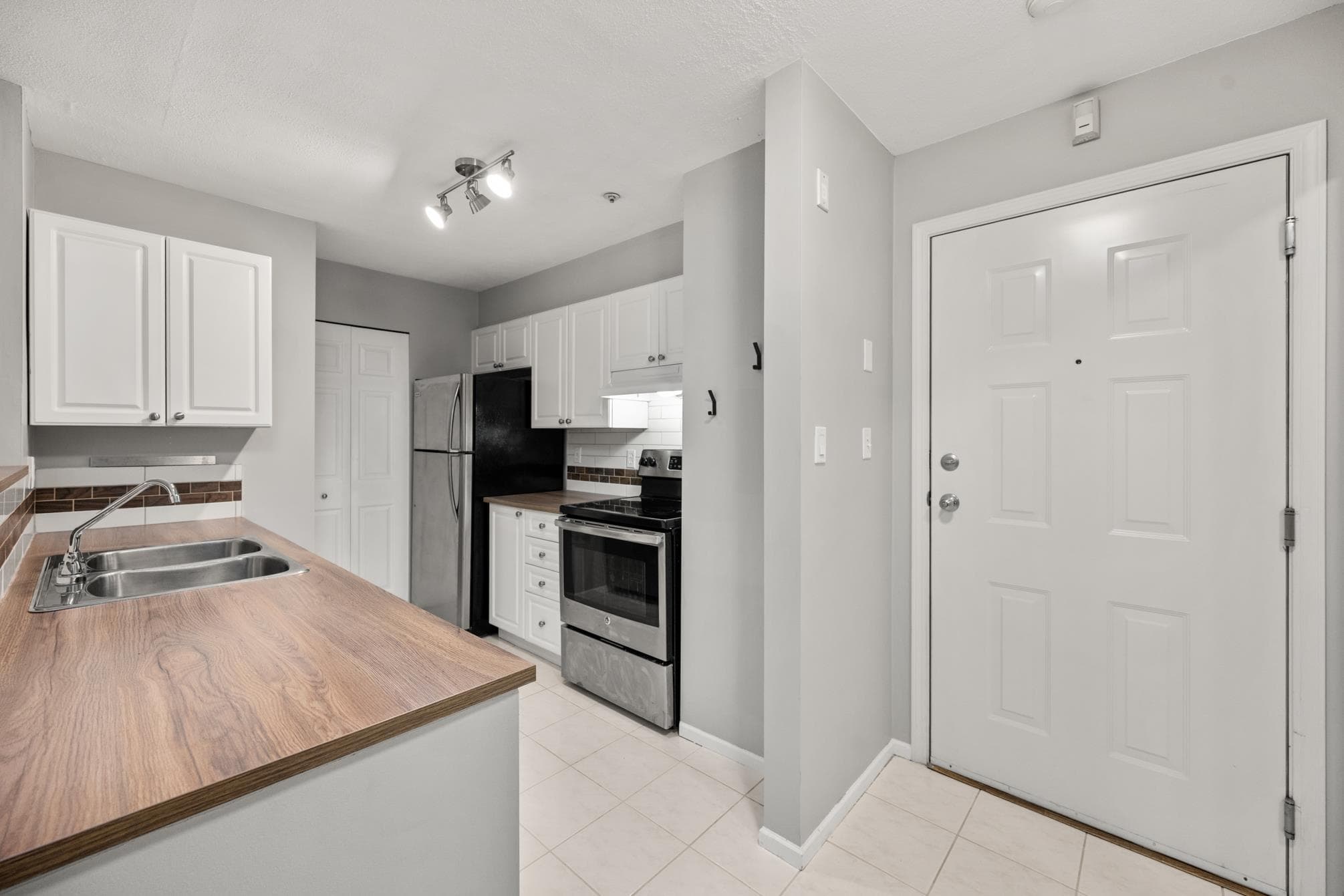 112 - 295 Schoolhouse Street, Coquitlam, V3K 6X5 — photo 5