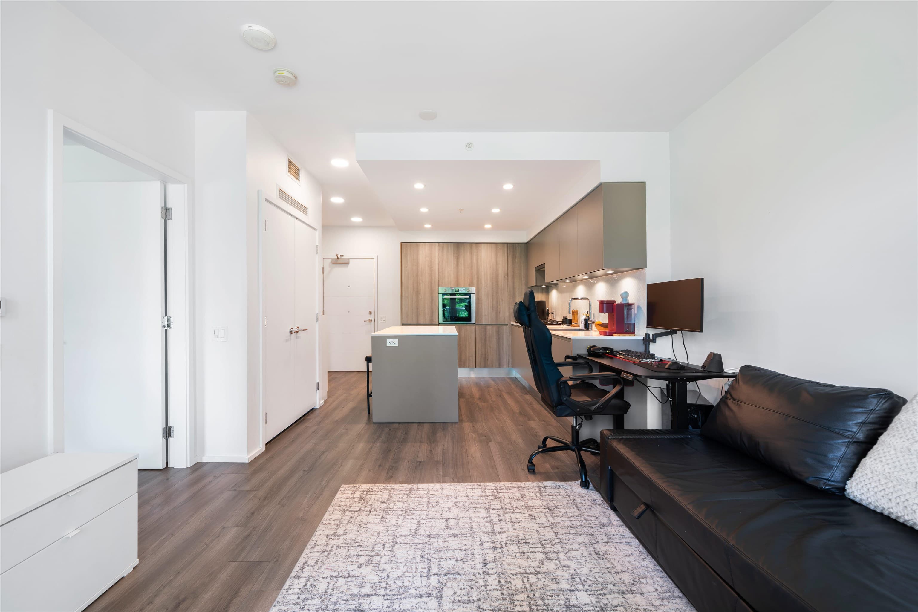 202 - 3809 Evergreen Place, Burnaby
