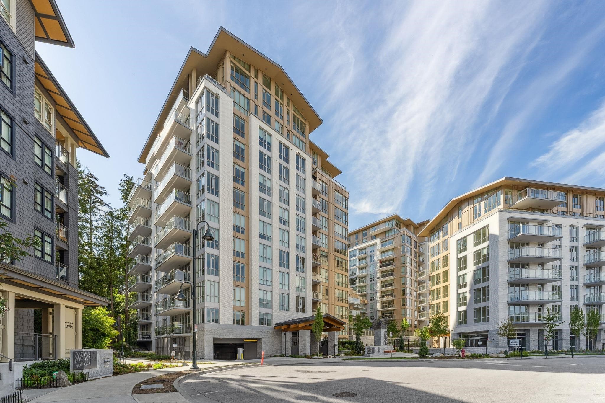 206 - 2325 Emery Court, North Vancouver