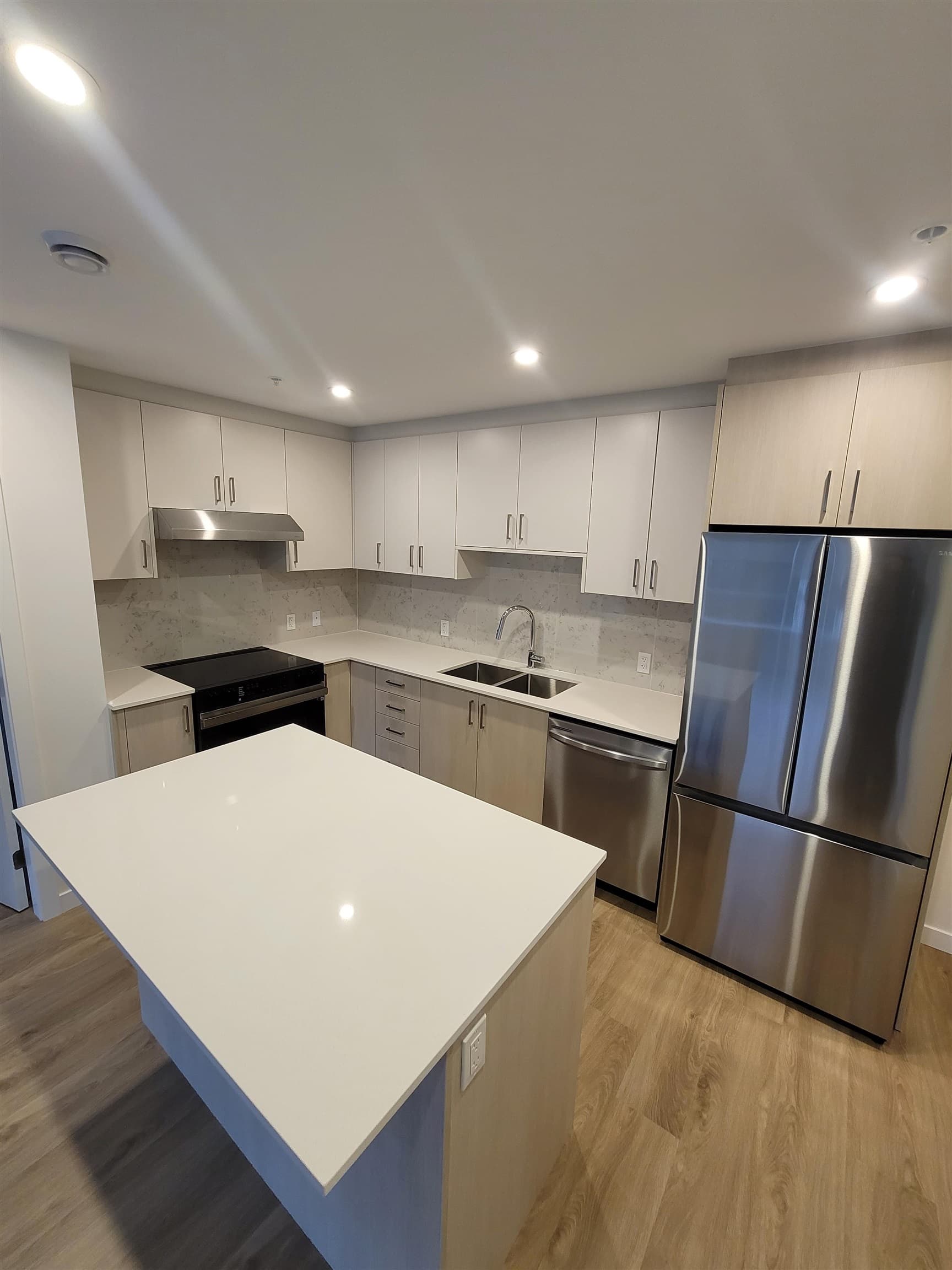 308 - 13858 108 Avenue, Surrey, V3T 0T9 — photo 3